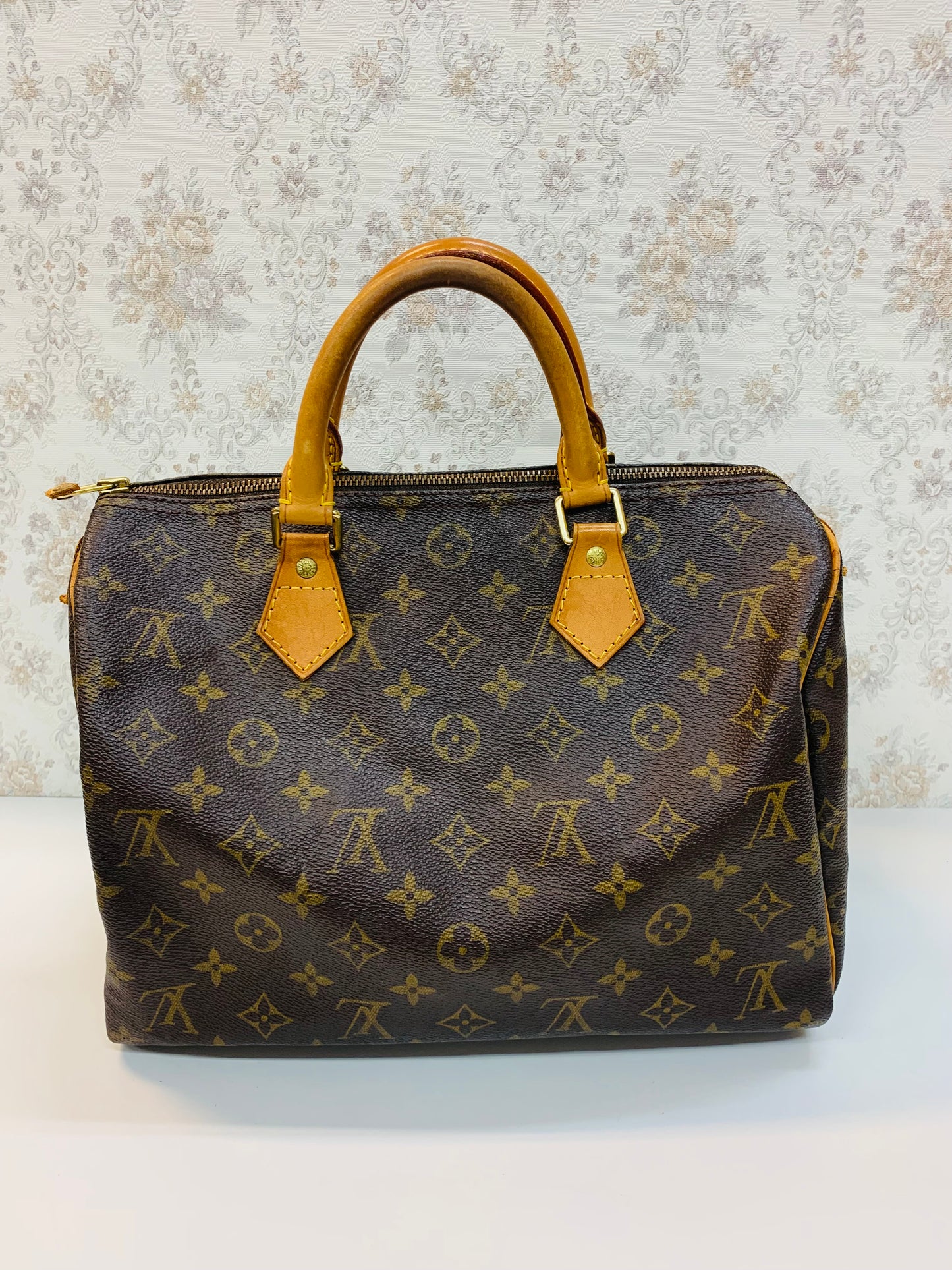 Louis Vuitton Speedy 30