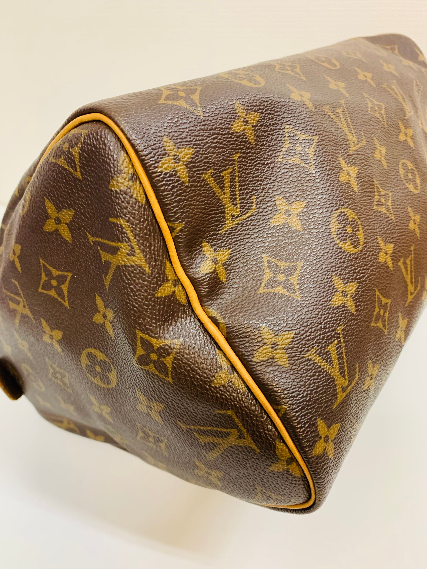 USED LOUIS VUITTON SPEEDY 30
