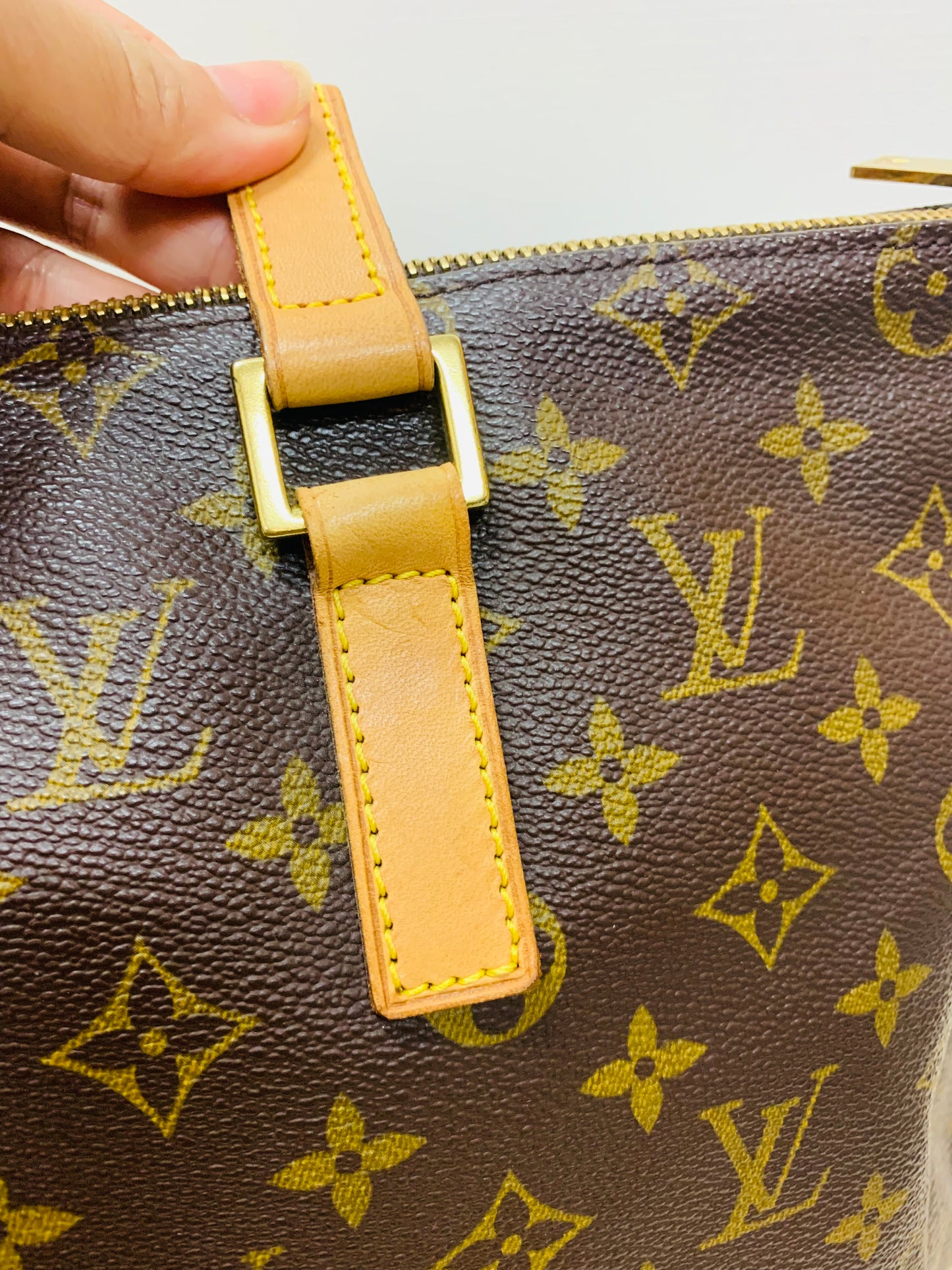 LOUIS VUITTON Cabas Mezzo Tote bag