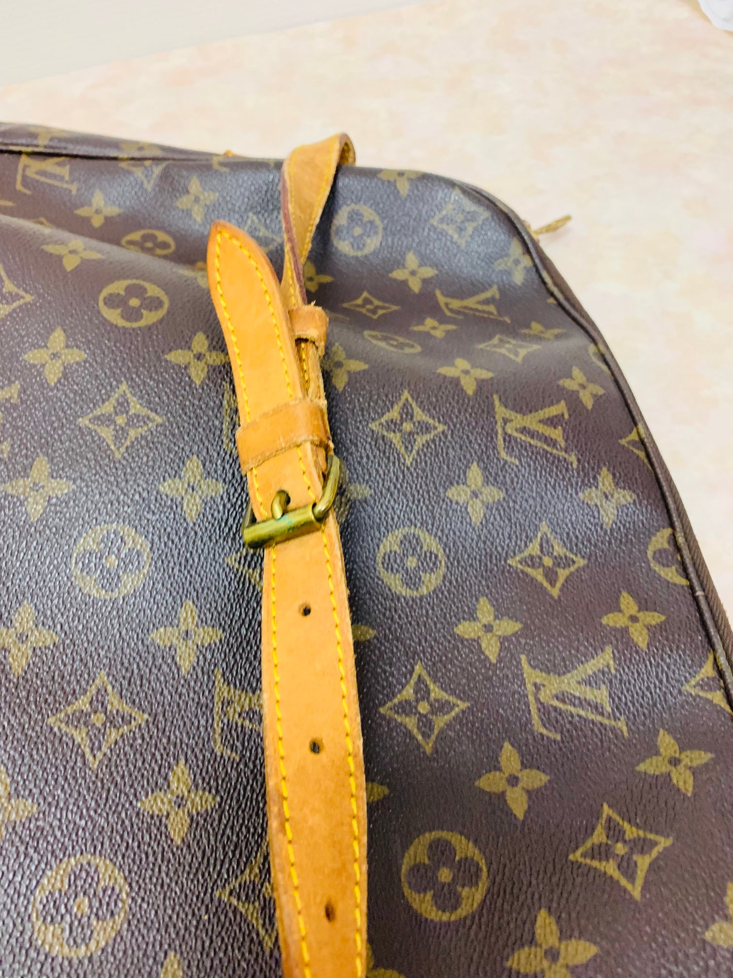 LOUIS VUITTON SAC BALLAD