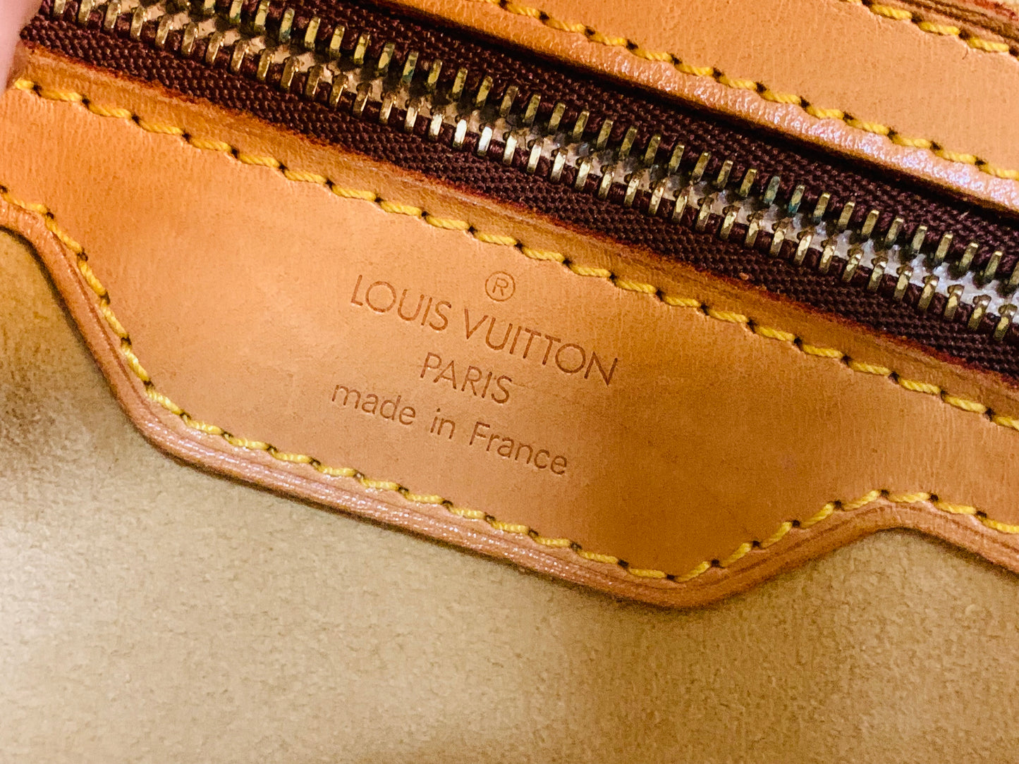 USED LOUIS VUITTON RIVOLI BUSINESS BAG