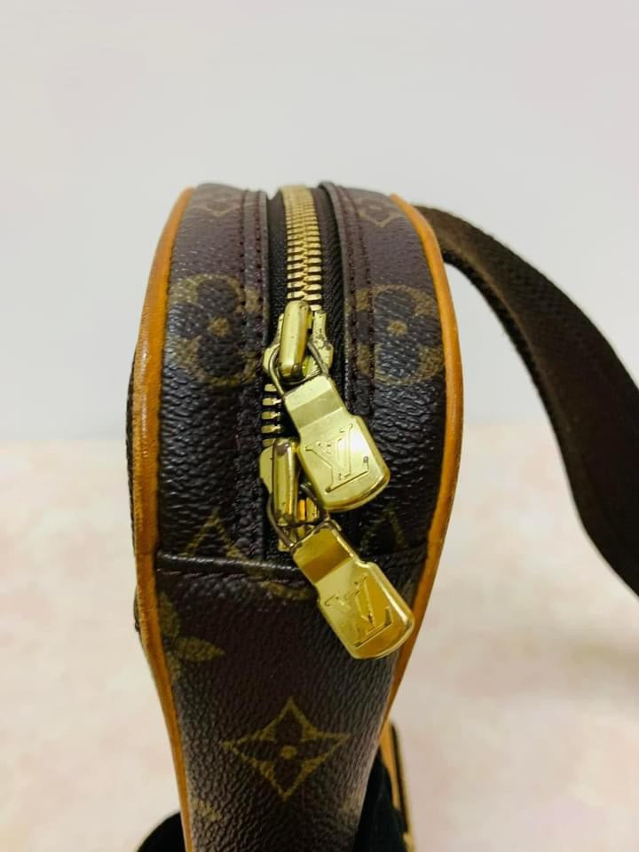 LOUIS VUITTON BUMBAG GANGE