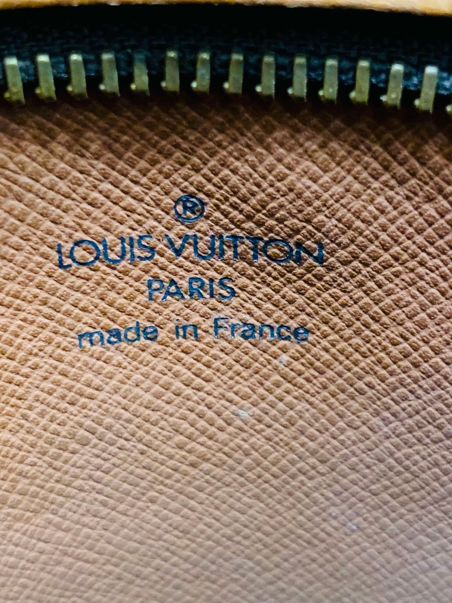 LOUIS VUITTON Drouot Monogram Crossbody bag(used)
