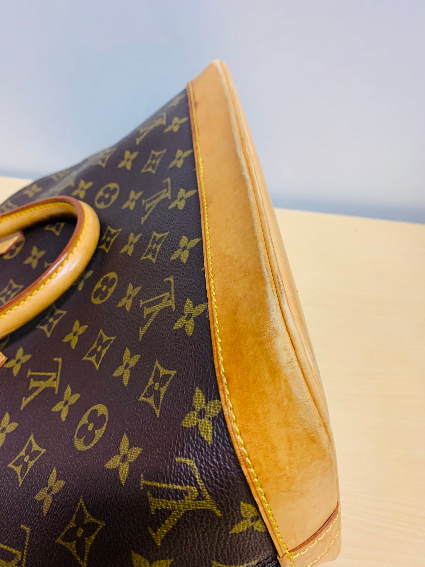 LOUIS VUITTON Alma PM Monogram