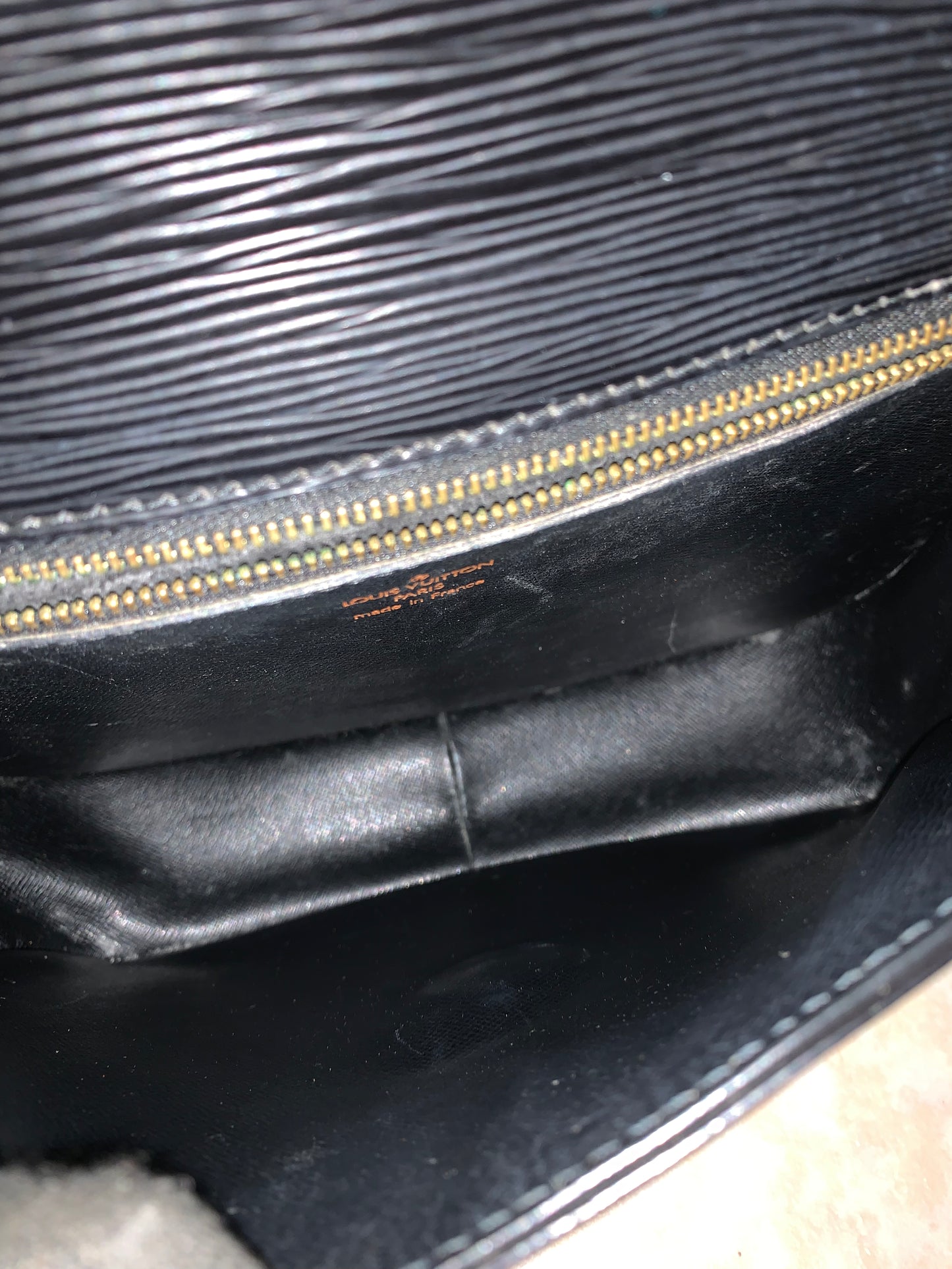 LOUIS VUITTON ntage Epi Saint Cloud GM Noir