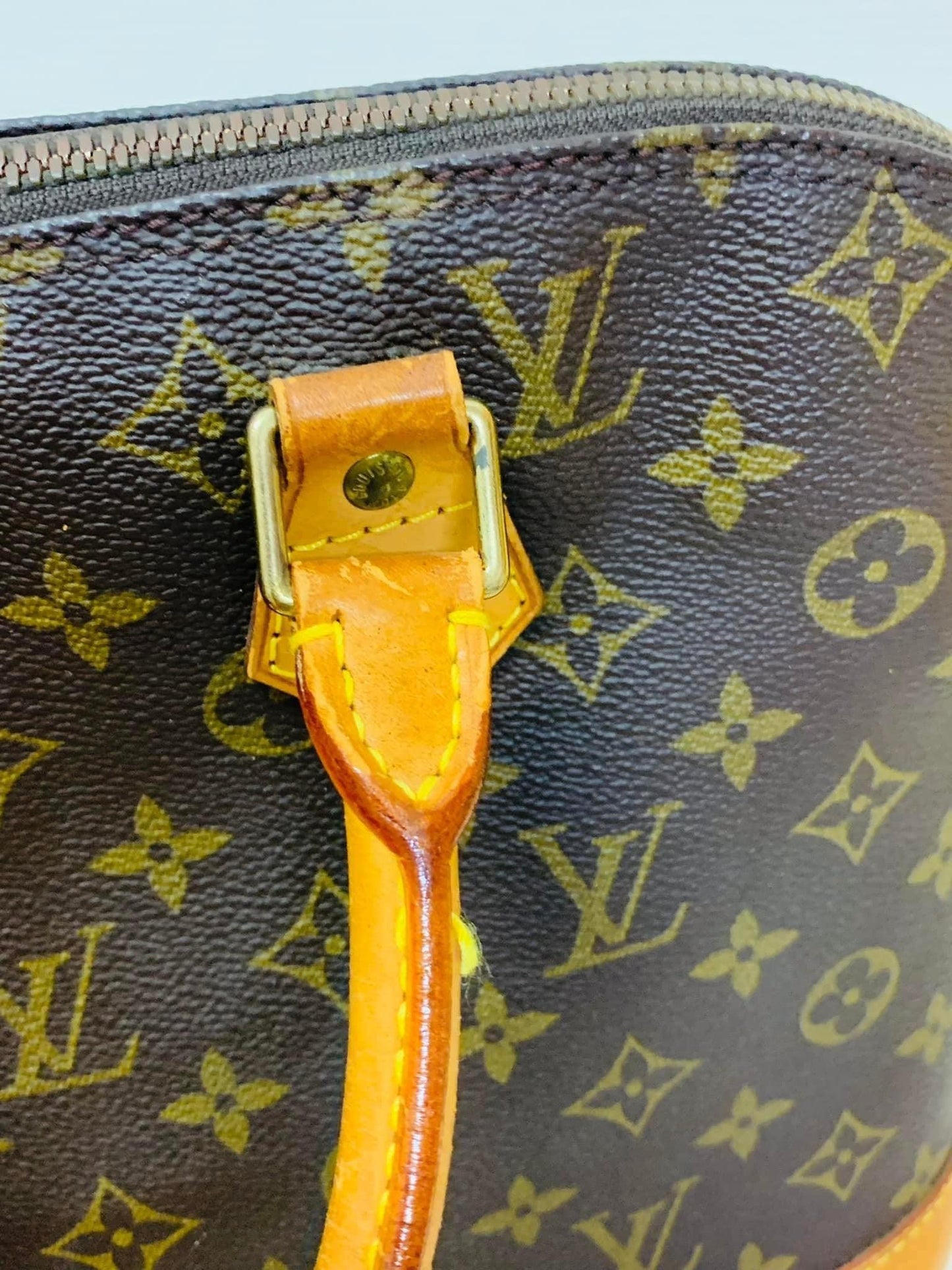 LOUIS VUITTON ALMA PM