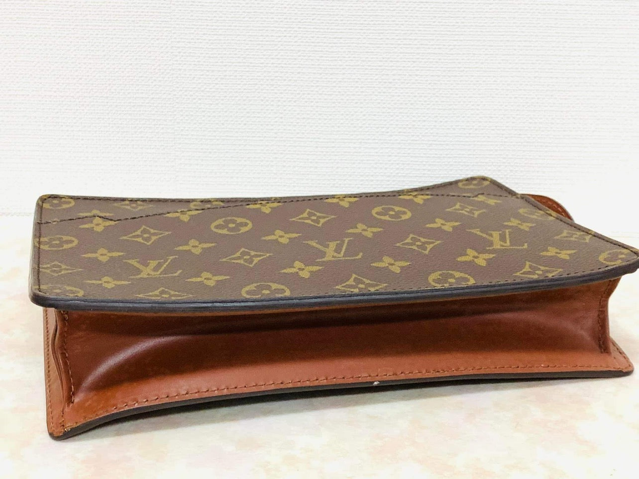 LOUIS VUITTON  Pochette Homme clutch