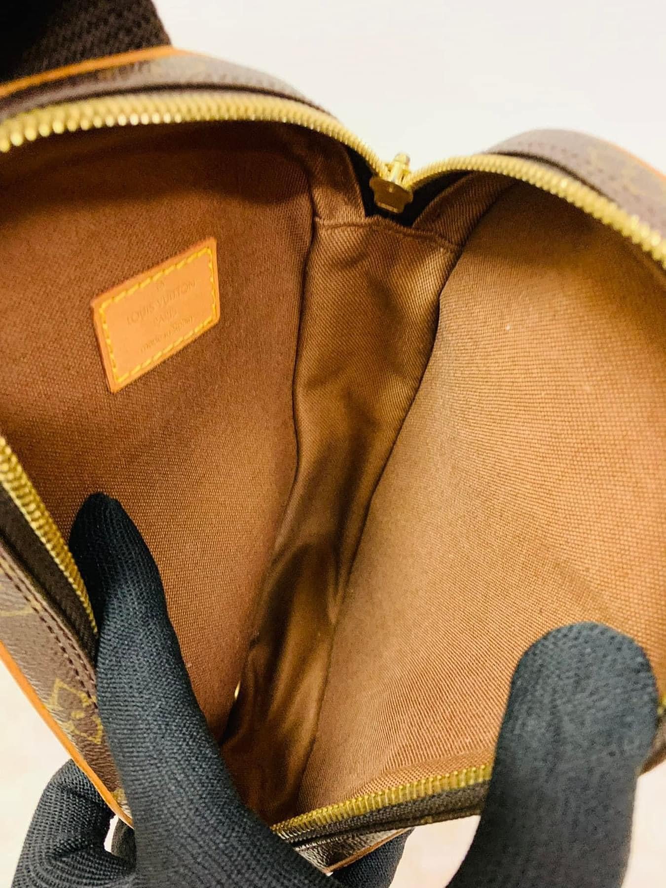 LOUIS VUITTON BUMBAG GANGE