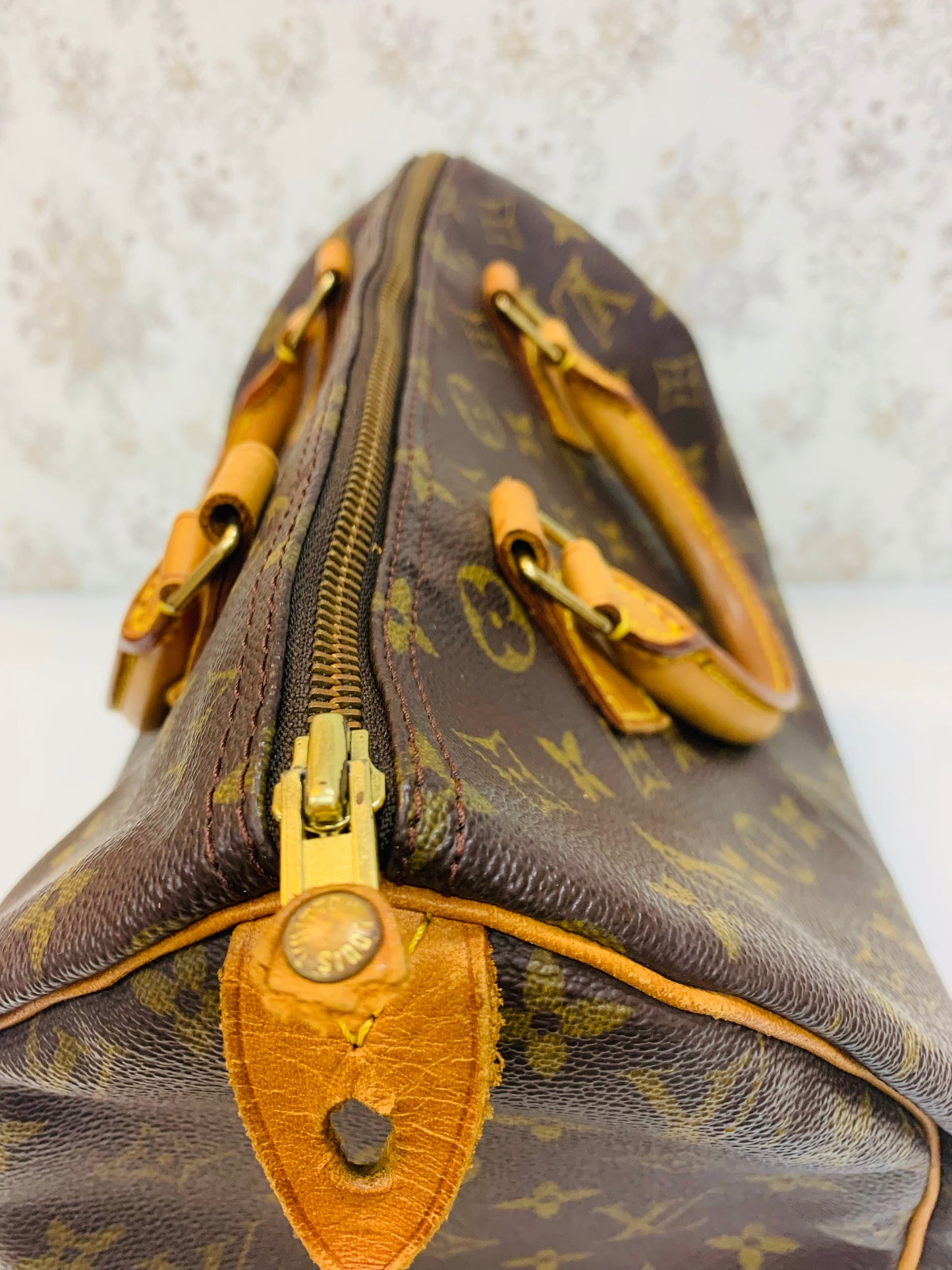 Louis Vuitton Speedy 30