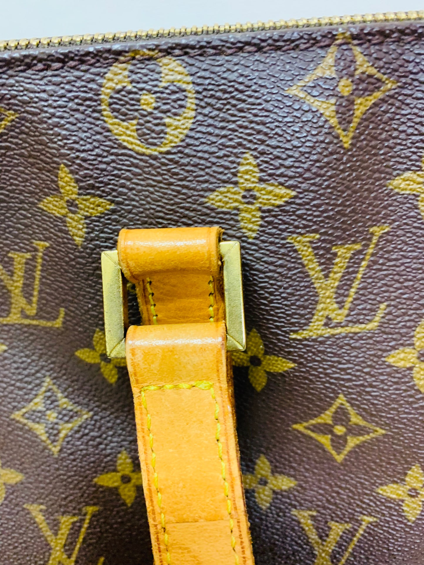LOUIS VUITTON Cabas Mezzo Tote Bag