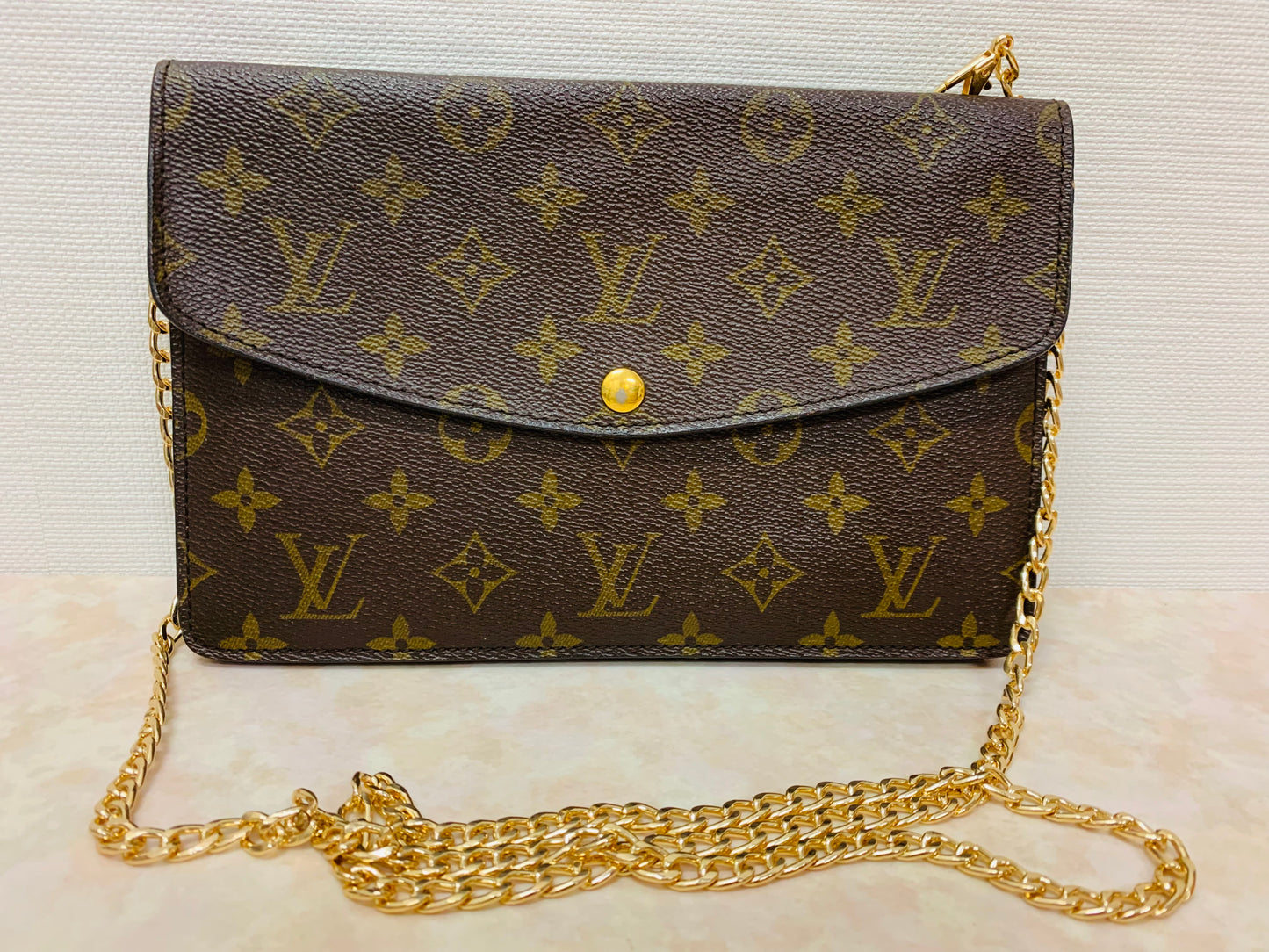 LOUIS VUITTON DOUBLE RABAT