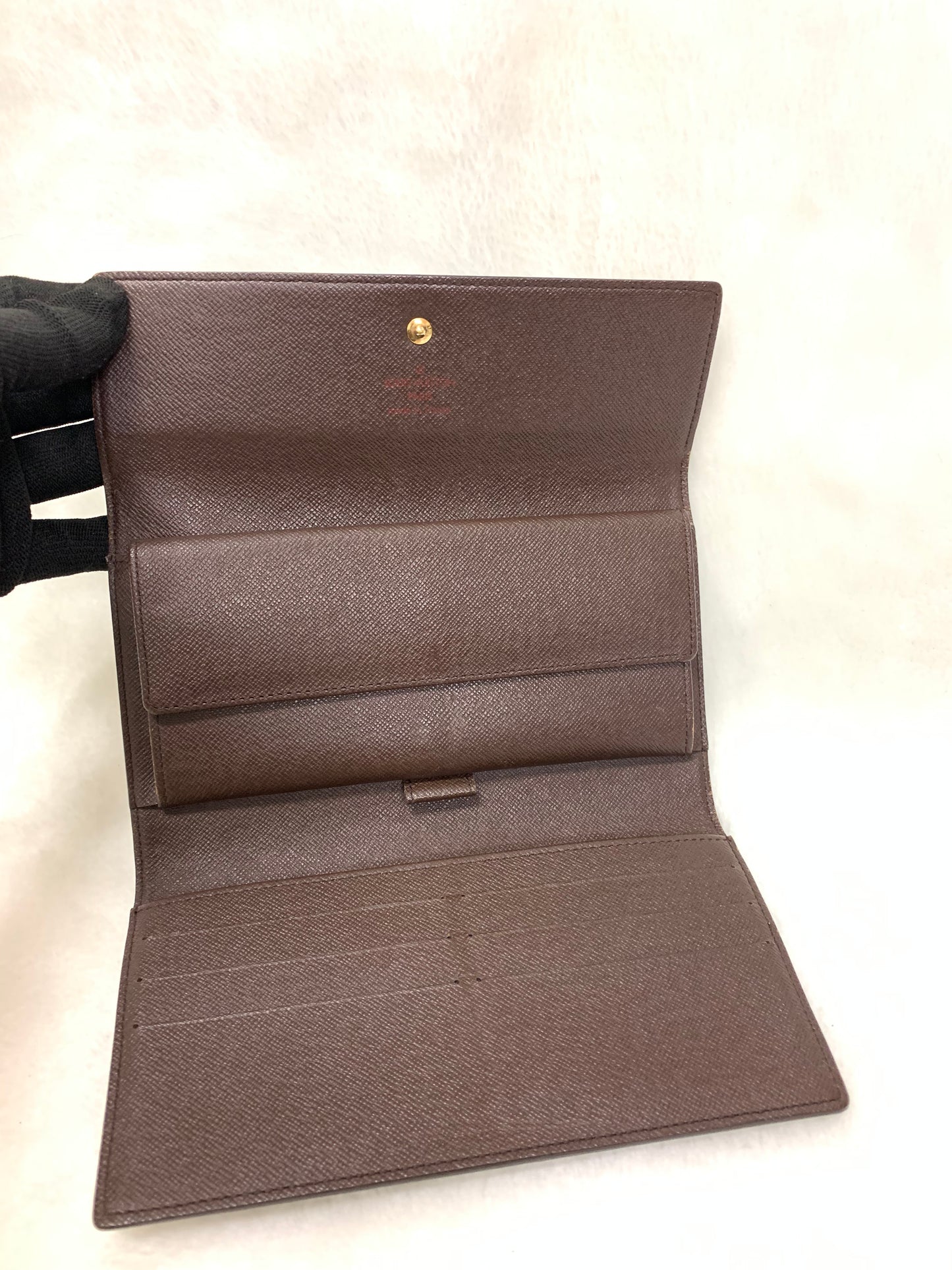 LOUIS VUITTON International wallet DE