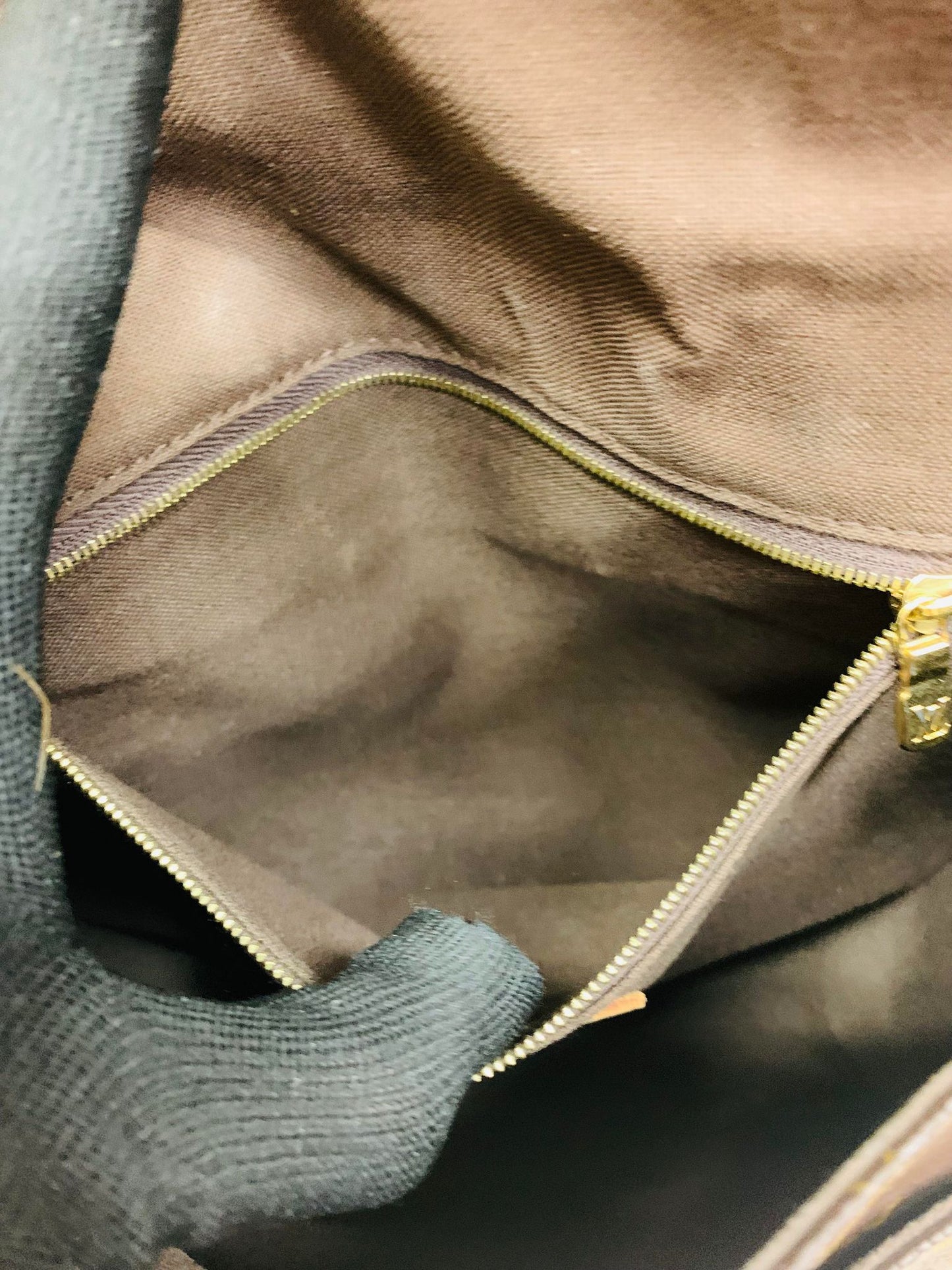 LOUIS VUITTON MINILMONTANT PM