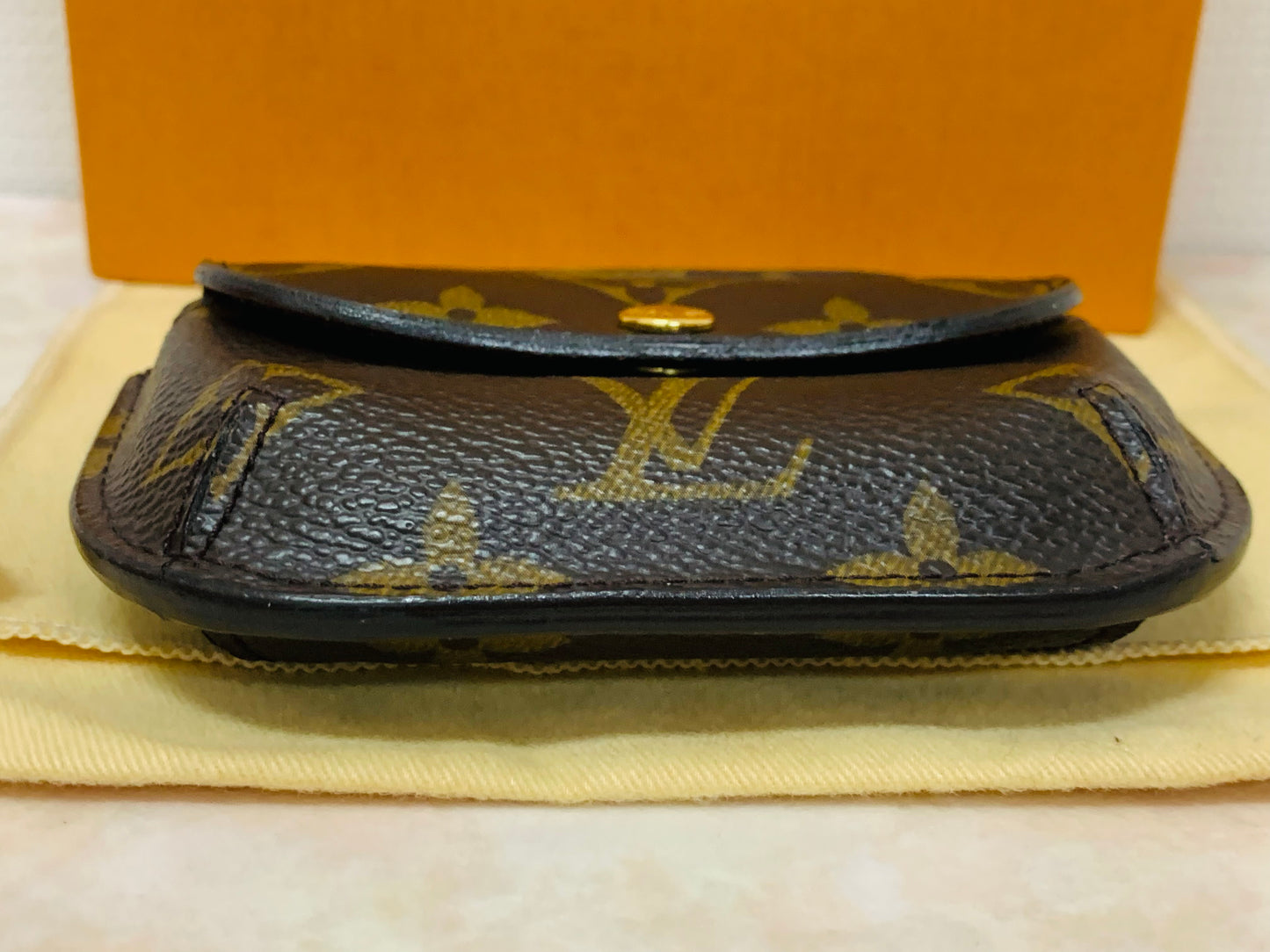 LOUIS VUITTON Porte Monnaie Shilling Coin Purse