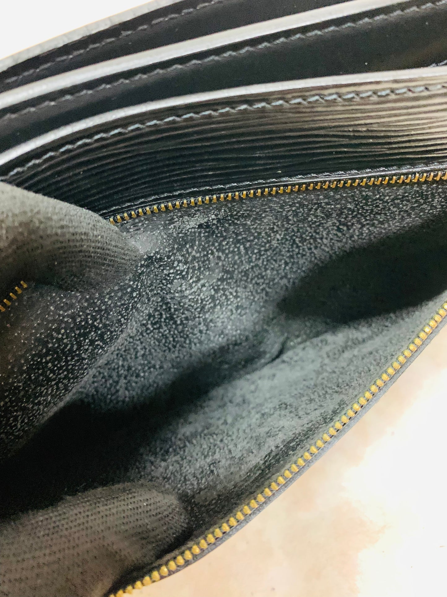 LOUIS VUITTON Epi Noir Enghien Shoulder/clutch bag