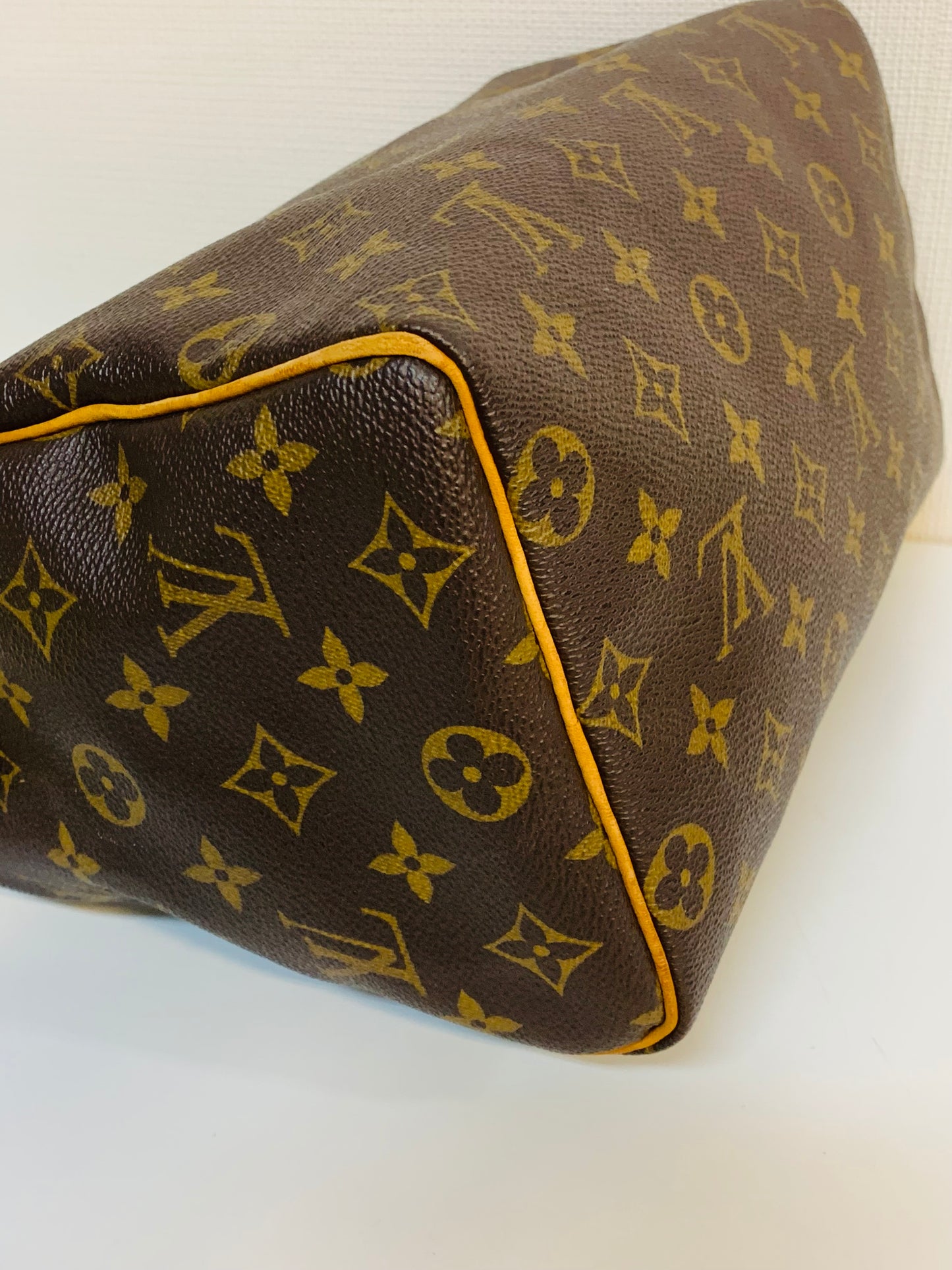 LOUIS VUITTON SPEEDY 25