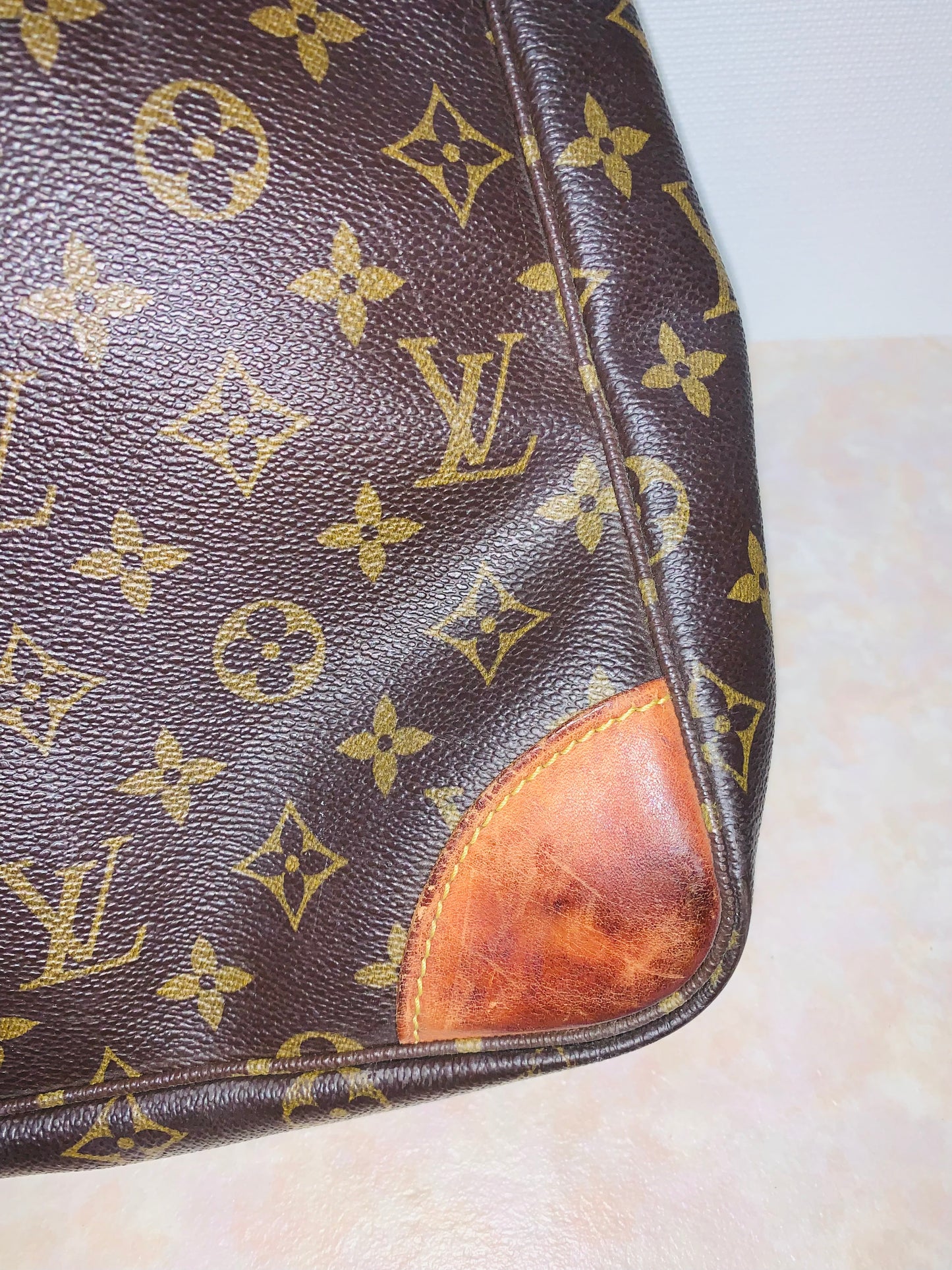 LOUIS VUITTON SAC BALLAD