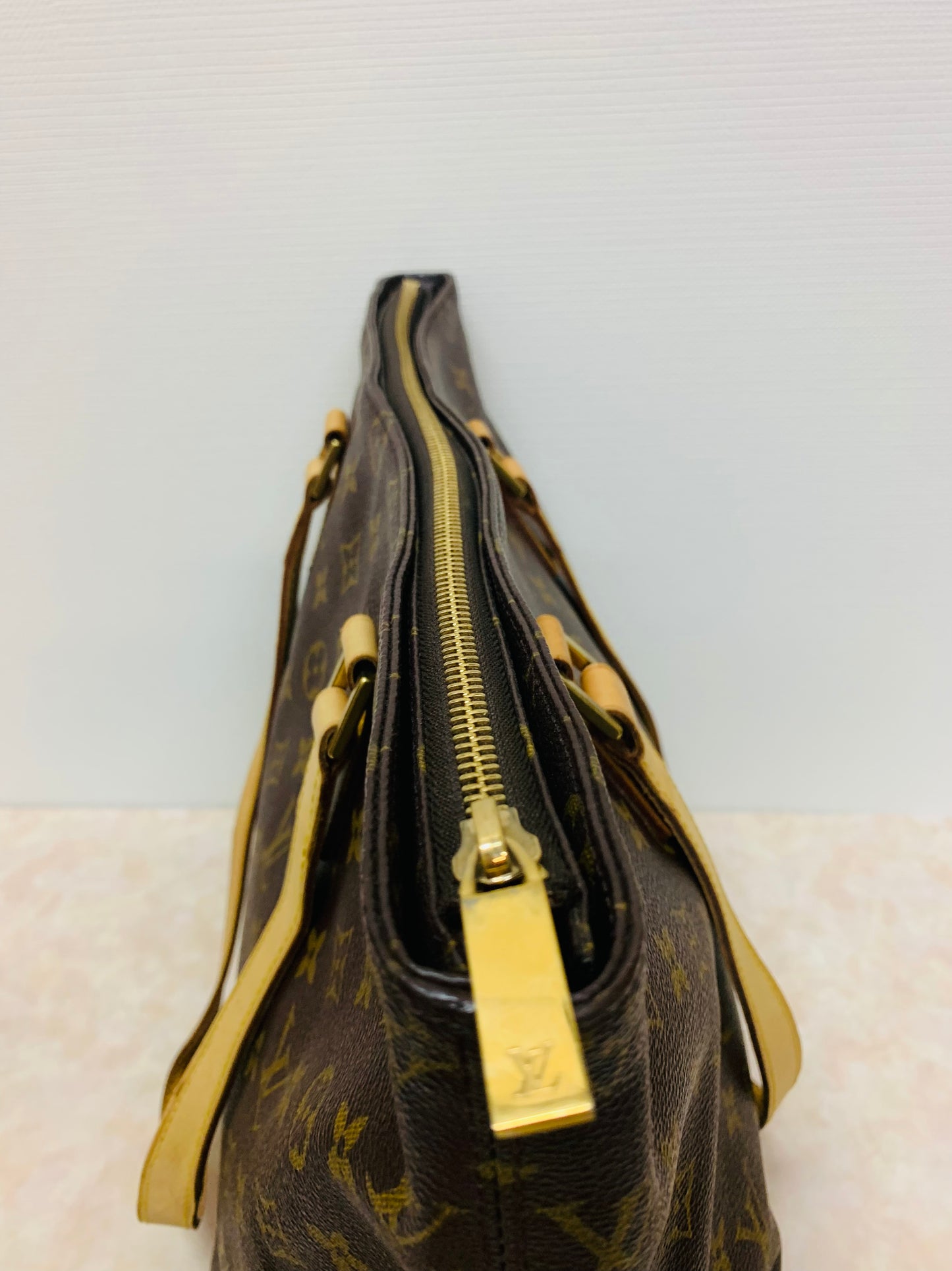 LOUIS VUITTON Cabas Mezzo Tote bag