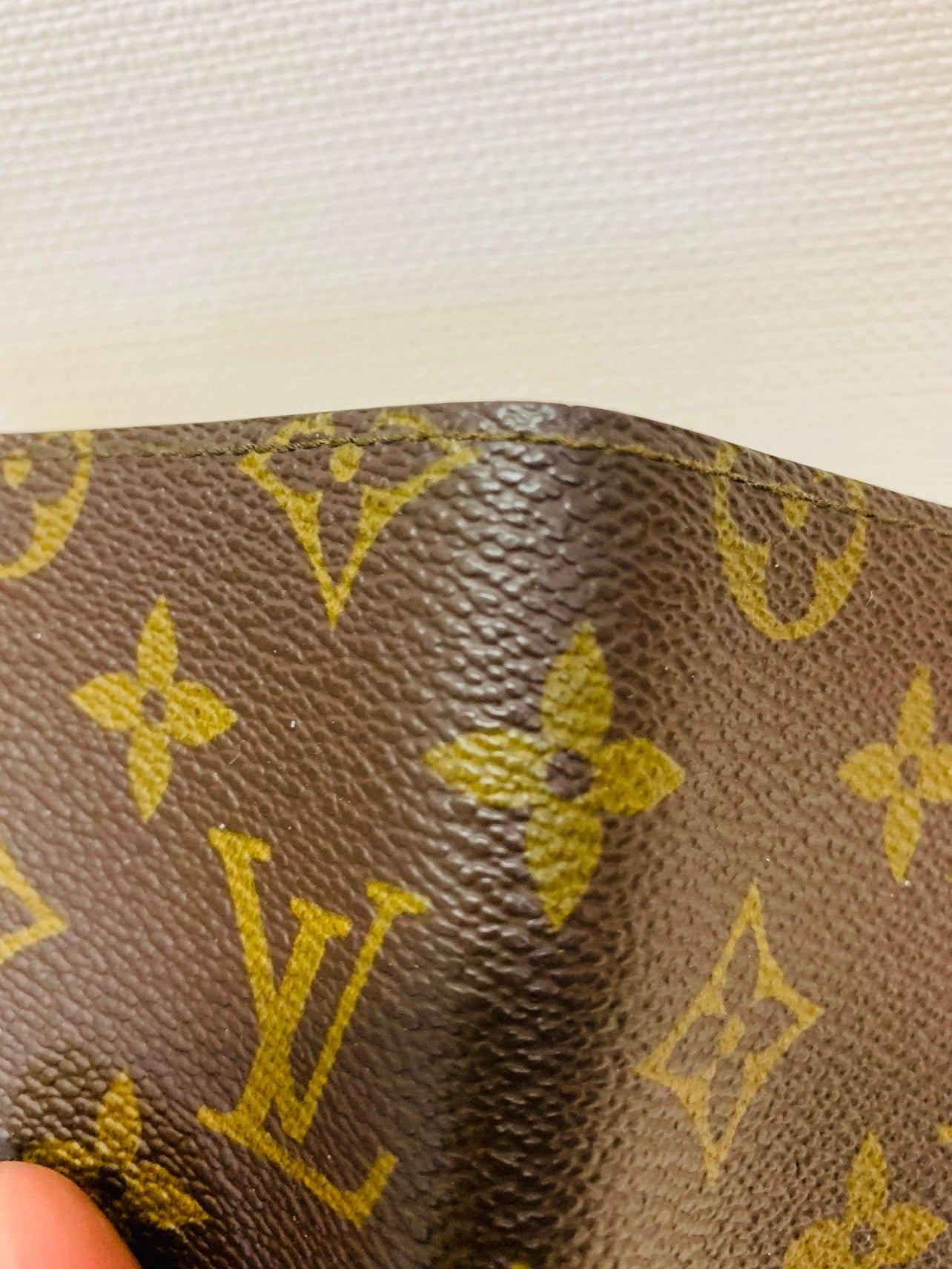 LOUIS VUITTON Vintage Bi-fold mens wallet