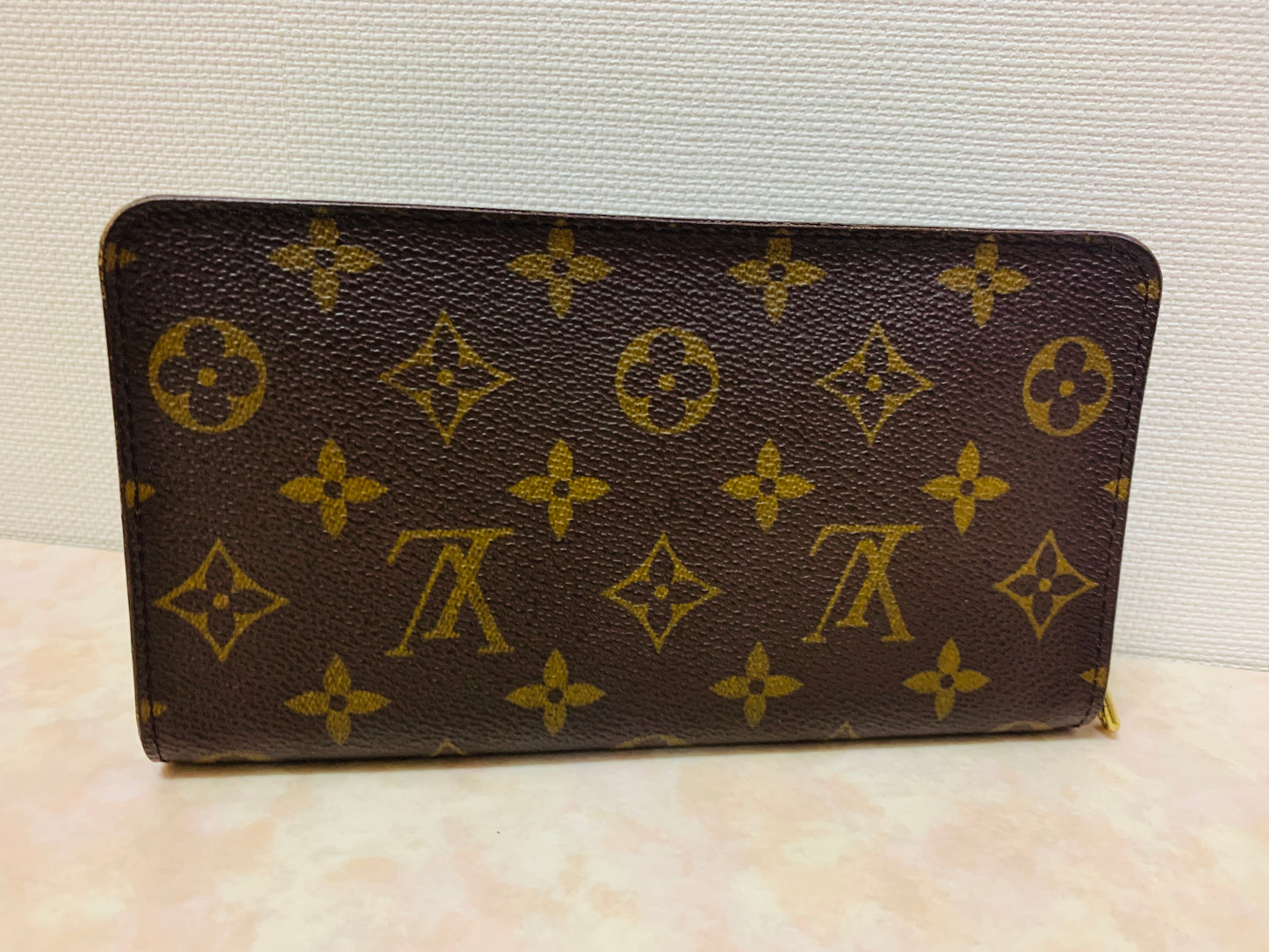 LOUIS VUITTON Zippy Compact wallet old model