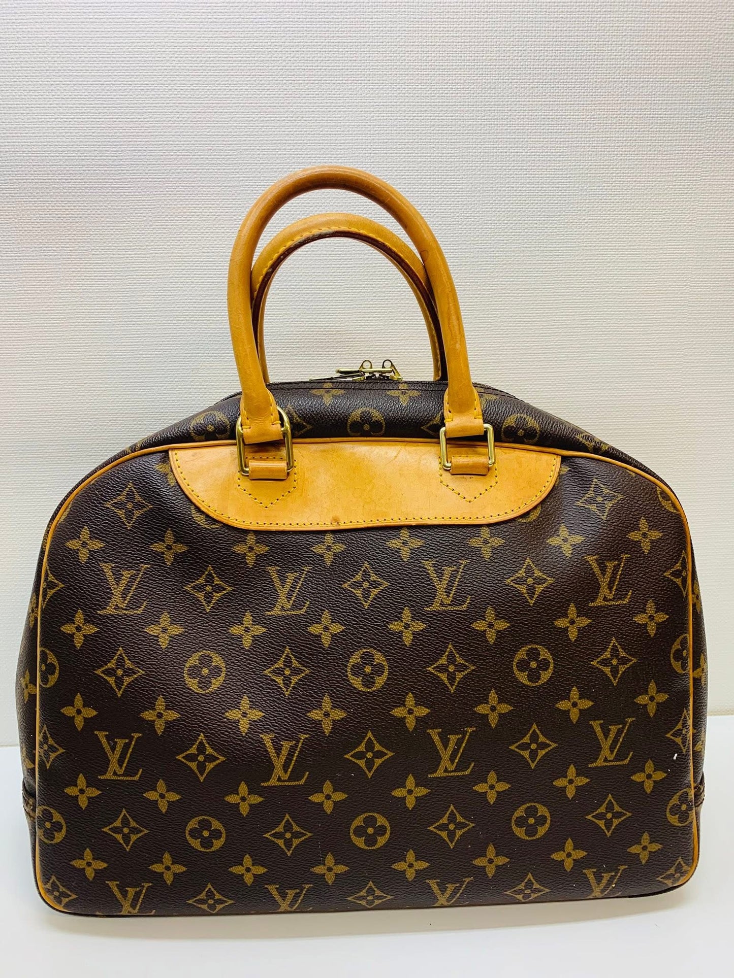 LOUIS VUITTON Deauville Monogram
