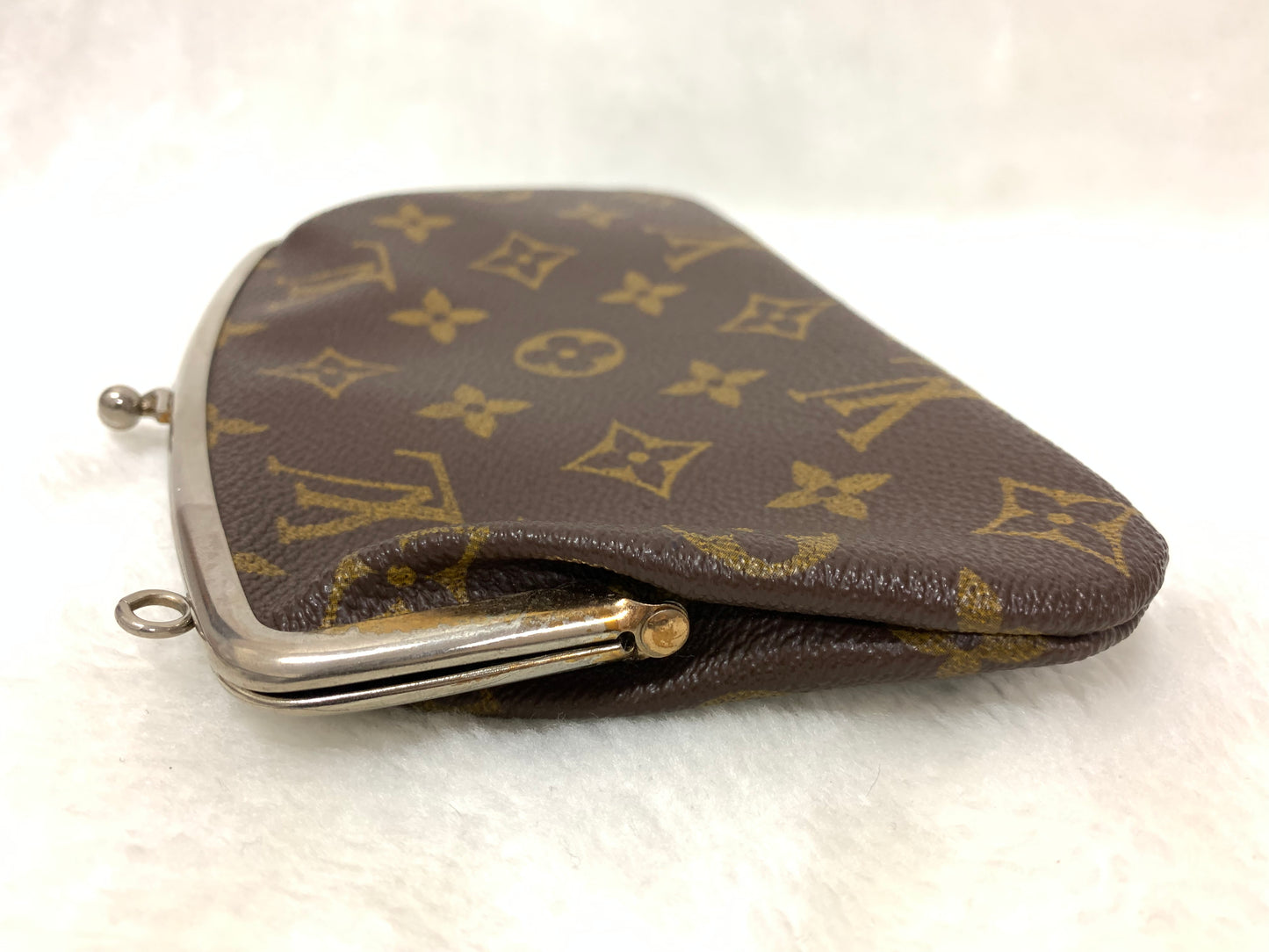 LOUIS VUITTON  Vintage Kisslock Pouch