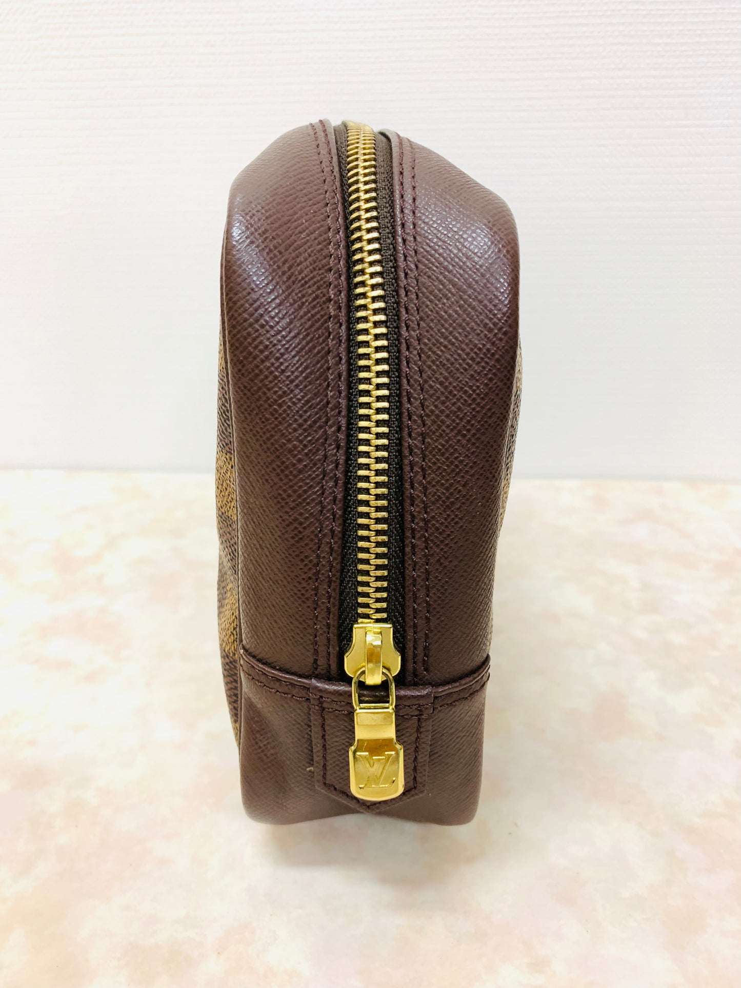 LOUIS VUITTON Trousse Toilette Pochette DE