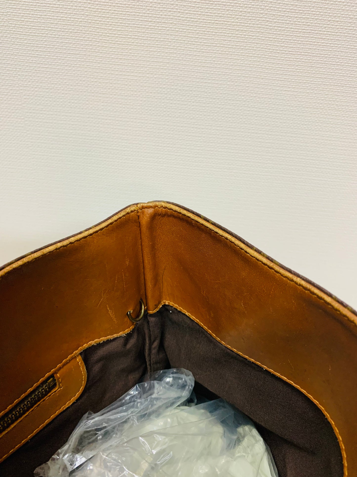 LOUIS VUITTON Bucket GM French Company