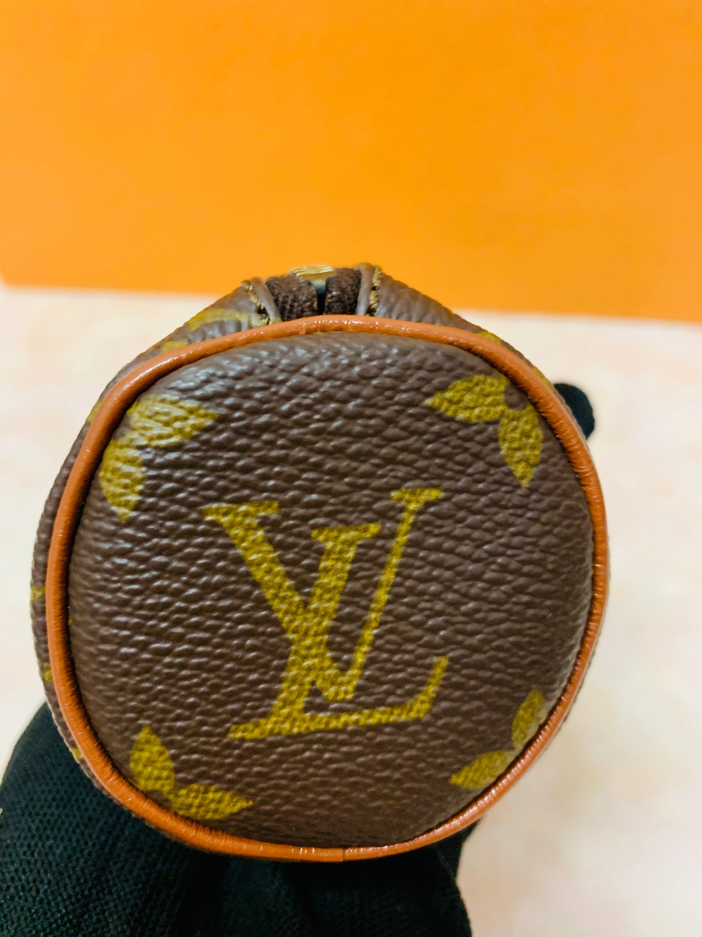 LOUIS VUITTON Golf Ball Pouch/Pen or lipstick case