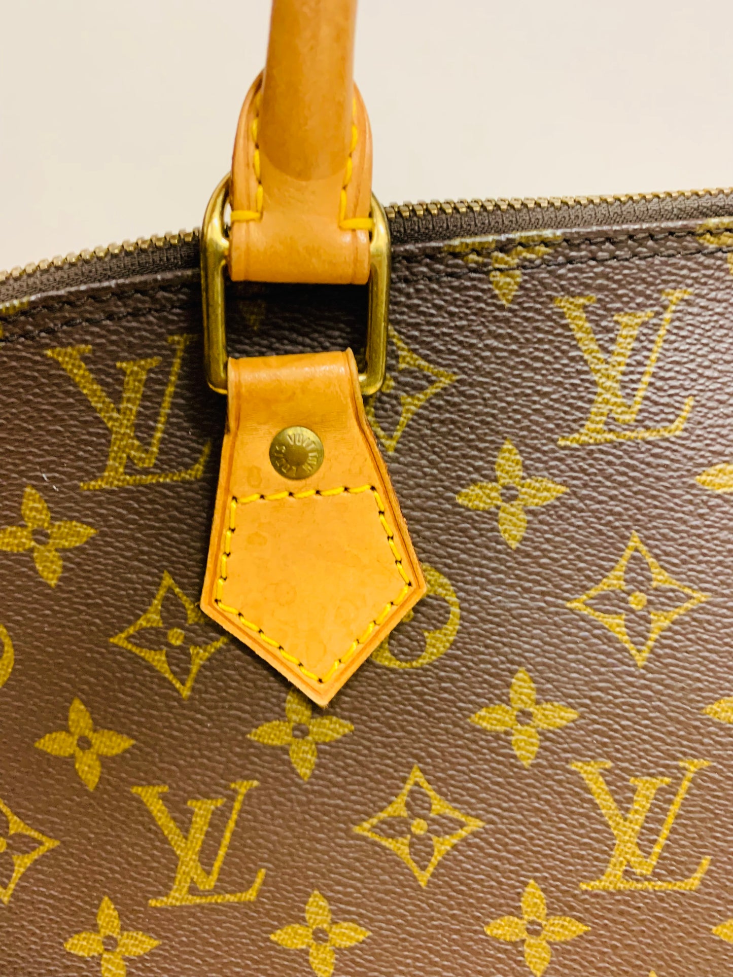 LOUIS VUITTON Alma PM Monogram