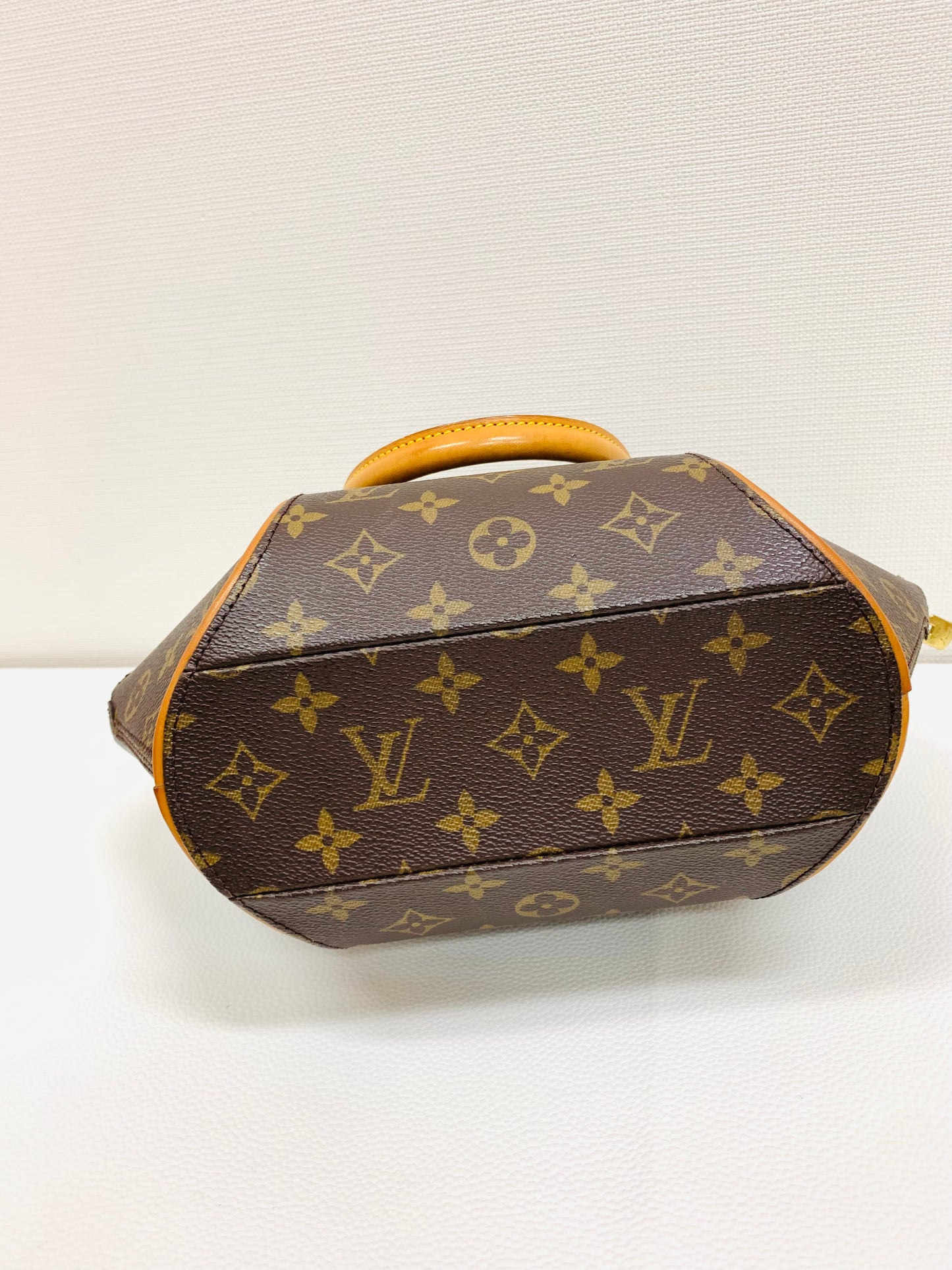 USED LOUIS VUITTON ELLIPSE PM