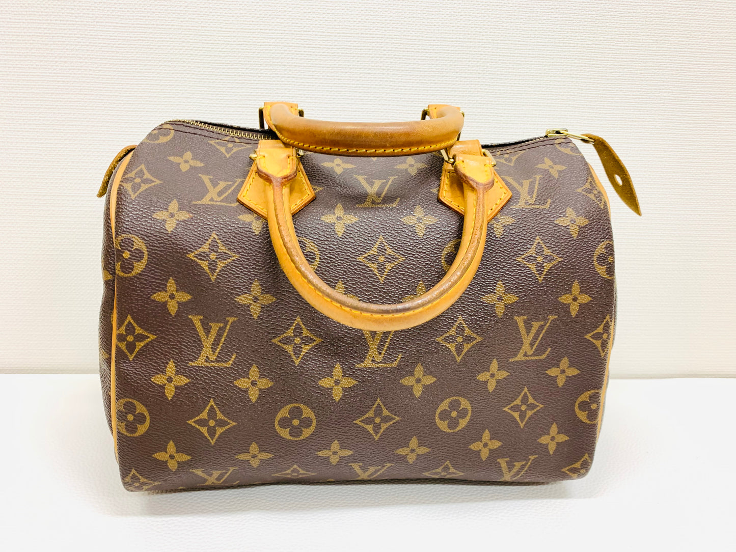 USED LOUIS VUITTON SPEEDY 25