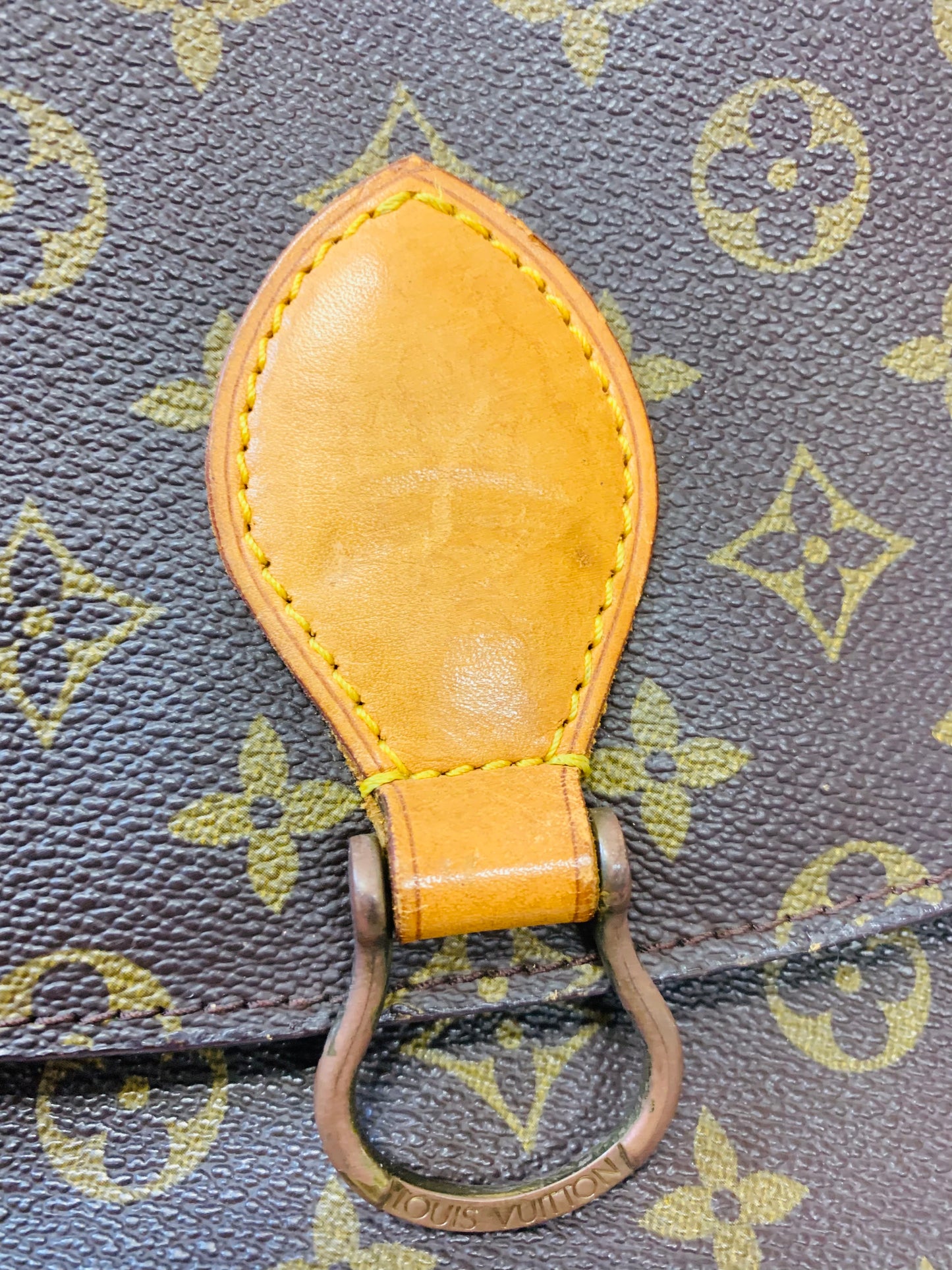 LOUIS VUITTON Saint Cloud GM