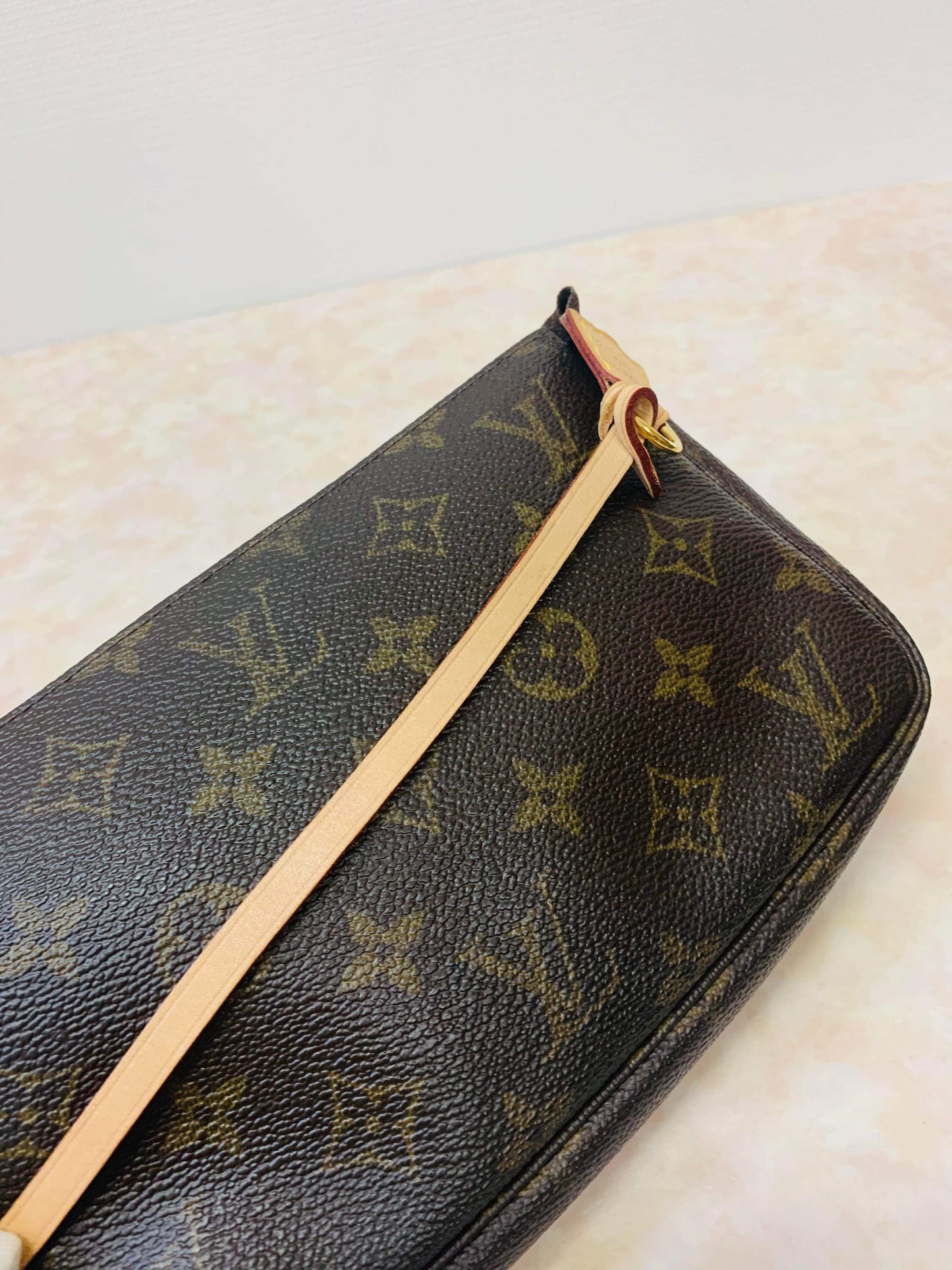 LOUIS VUITTON POCHETTE ACCESSORIES