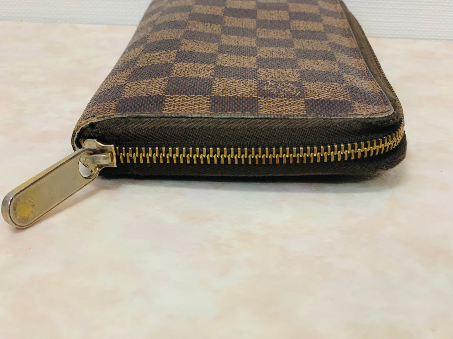 LOUIS VUITTON ZIPPY WALLET ORGANIZER