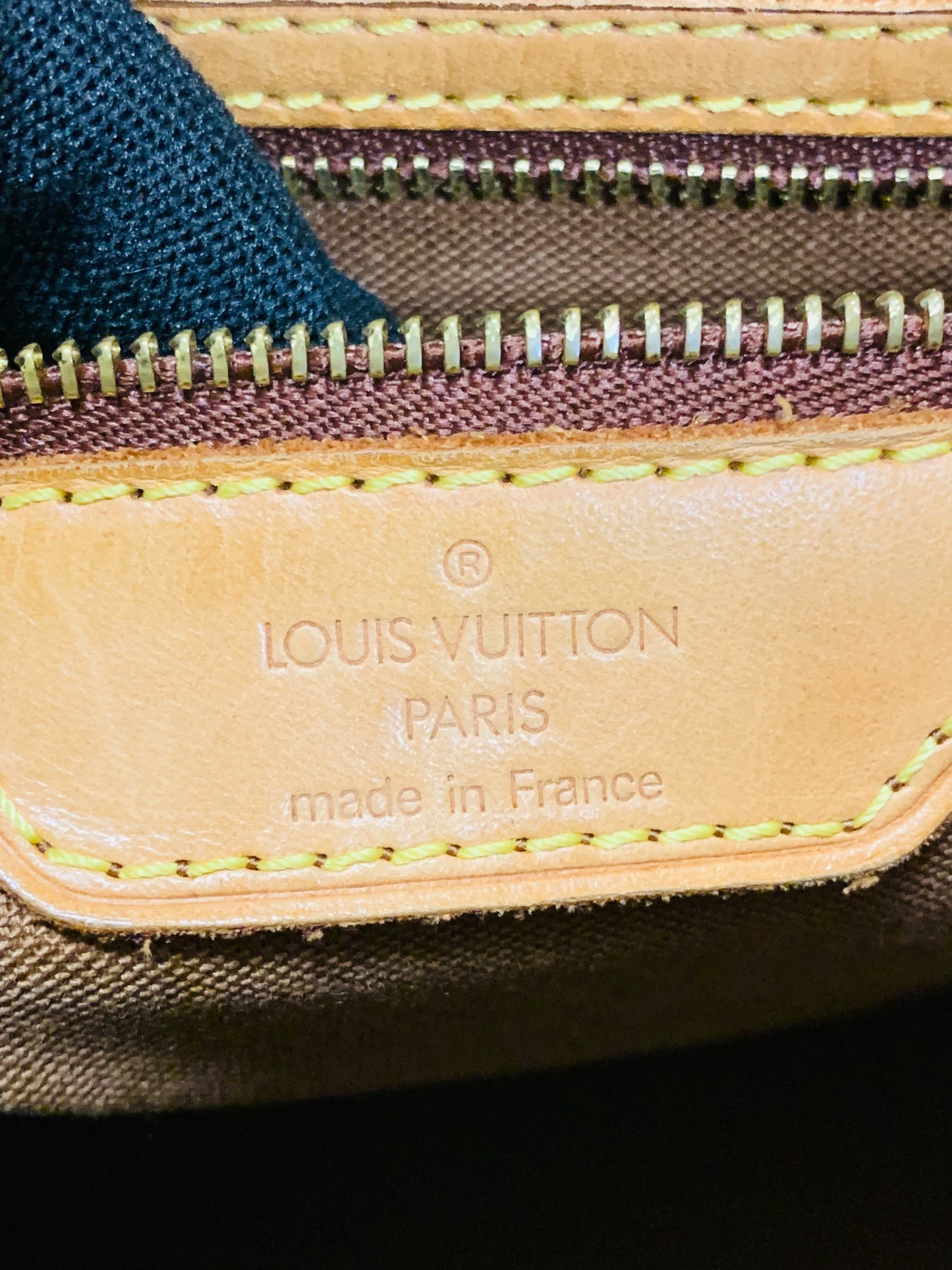 LOUIS VUITTON Cabas Mezzo Tote Bag