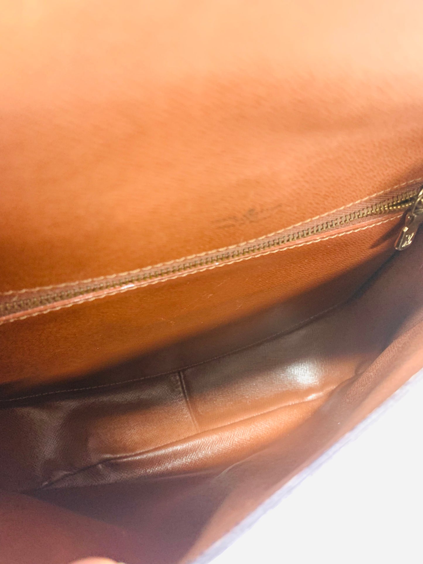 LOUIS VUITTON Saint Cloud GM