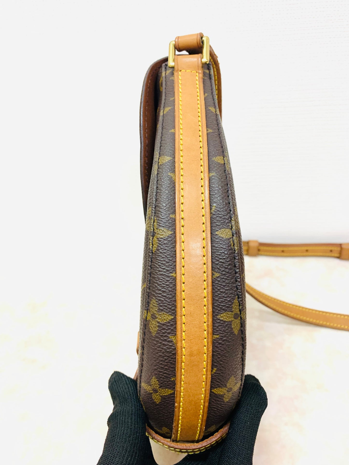 LOUIS VUITTON CHANTILLY MM