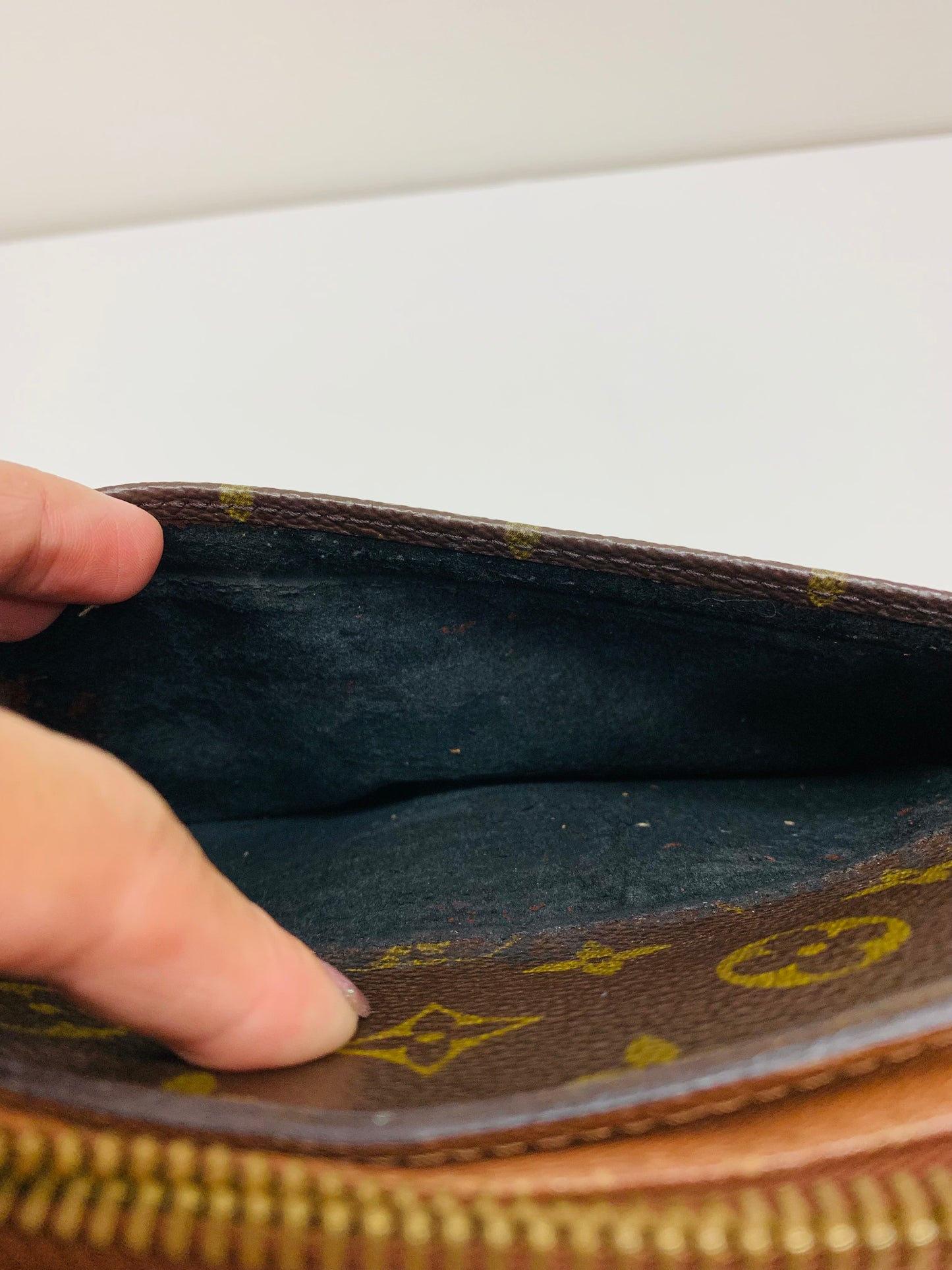 USED LOUIS VUITTON ORSAY CLUTCH BAG