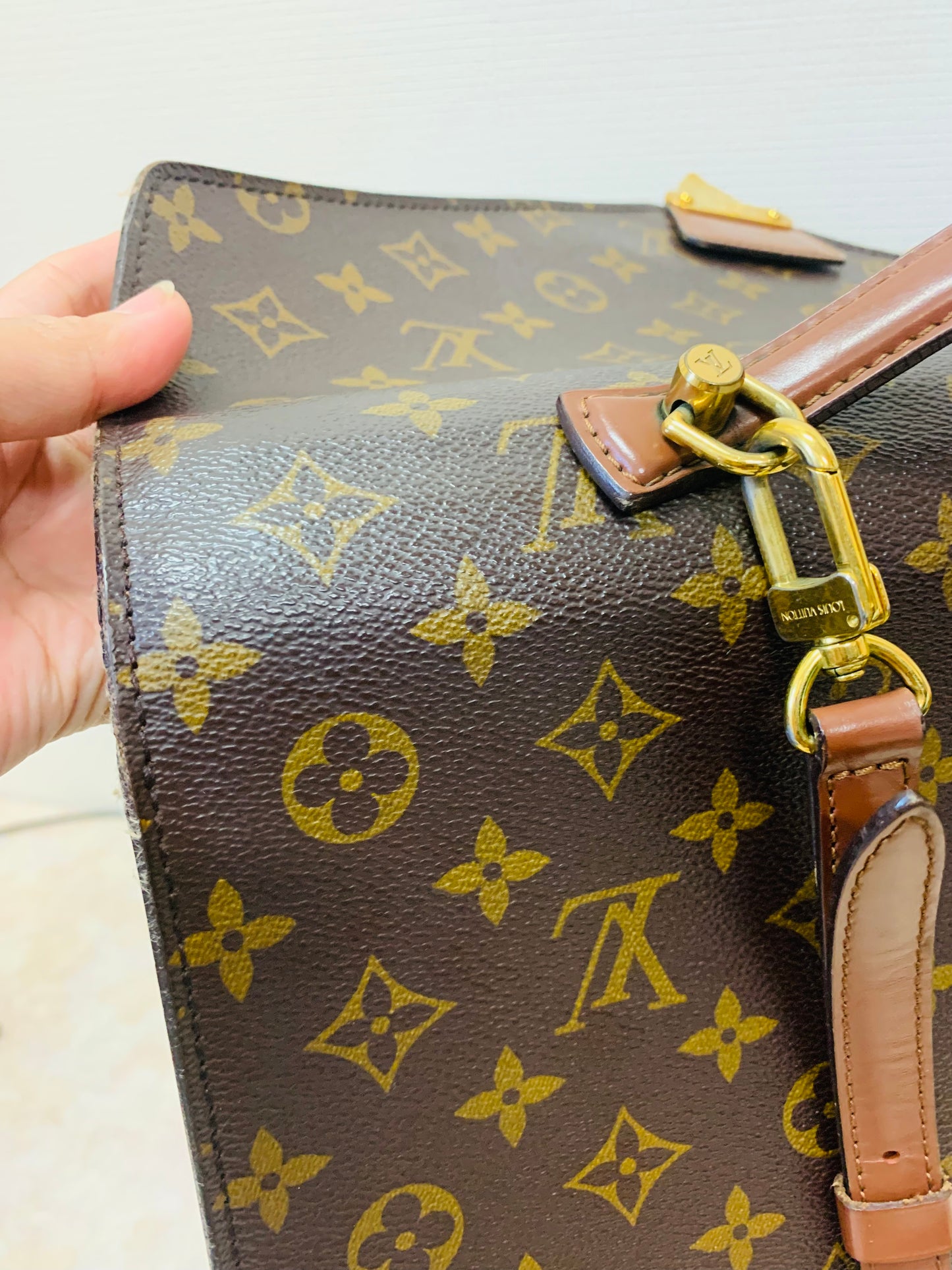 LOUIS VUITTON PORTE DOCUMENTS BUSINESS BAG