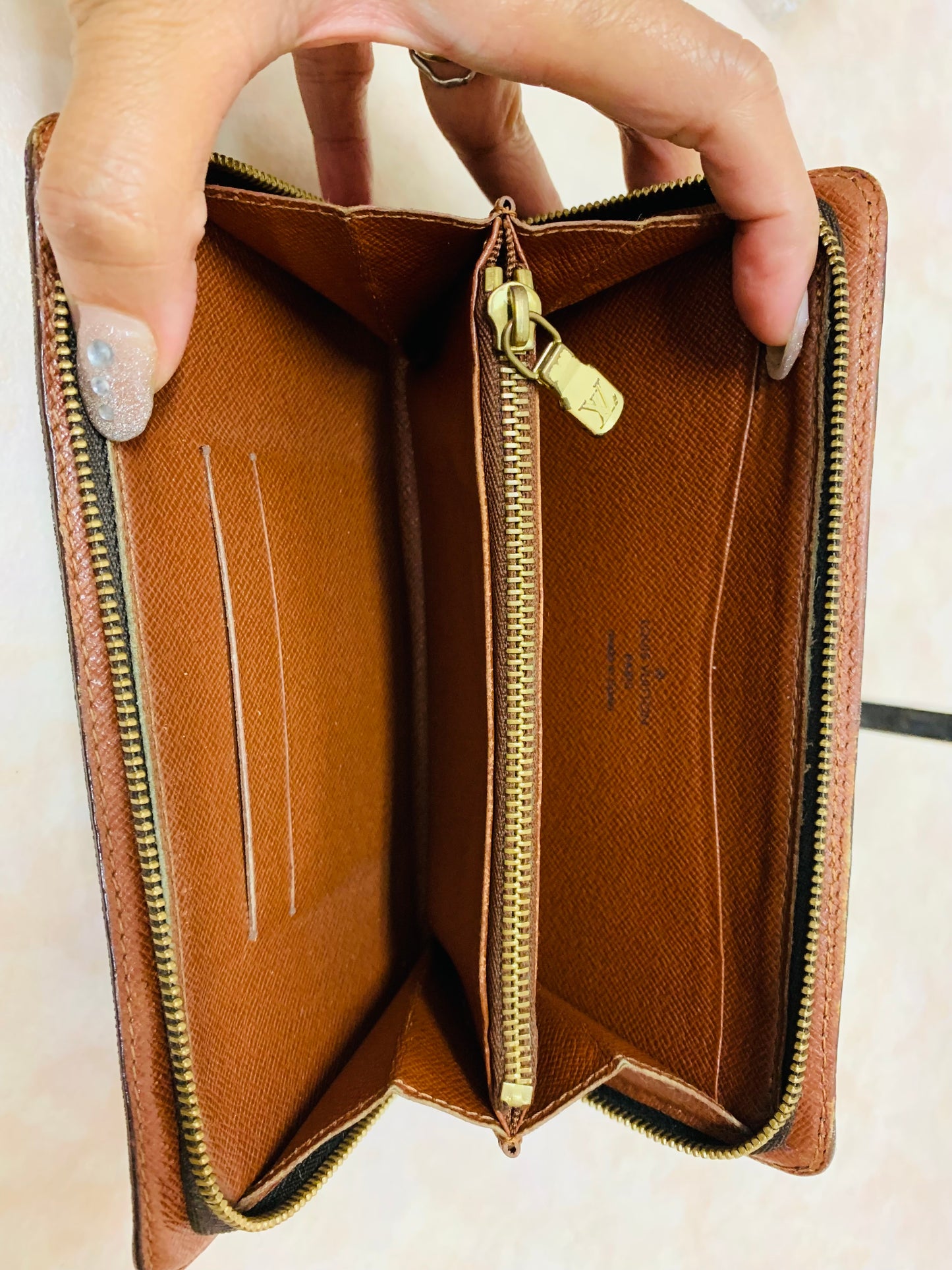 LOUIS VUITTON ZIPPY COMPACT WALLET Old Model
