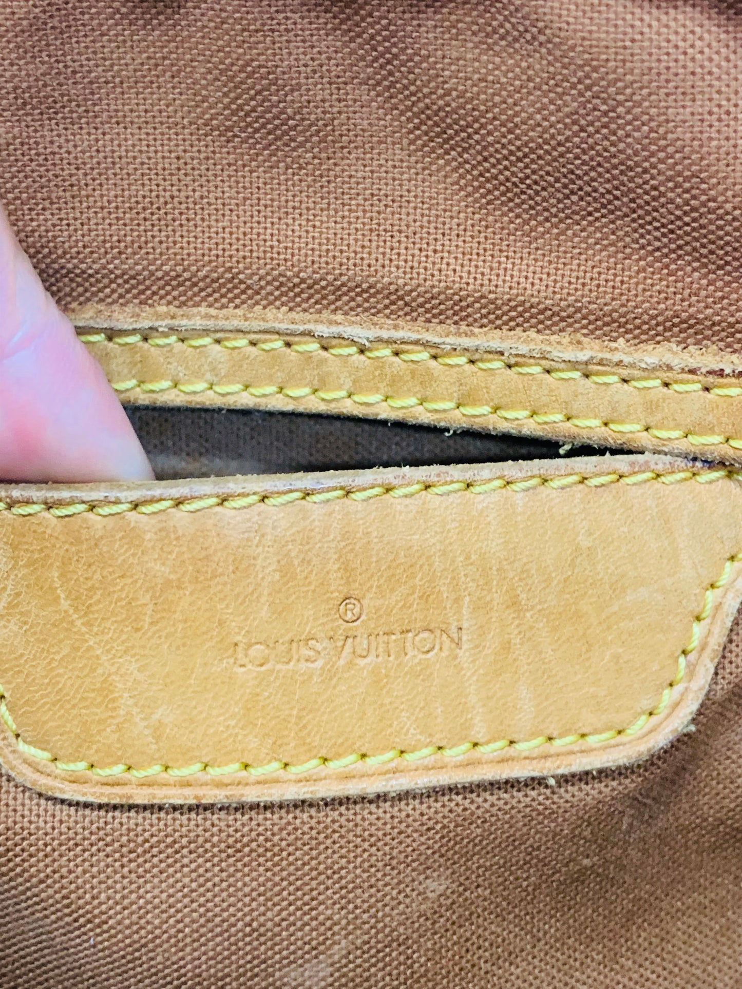 LOUIS VUITTON SAC BALLAD