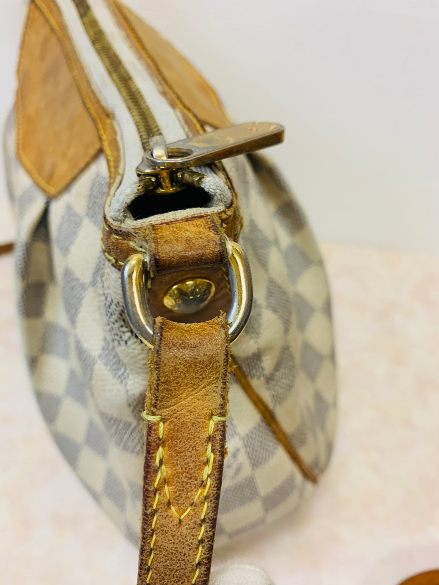 LOUIS VUITTON Siracusa PM Damier Azur