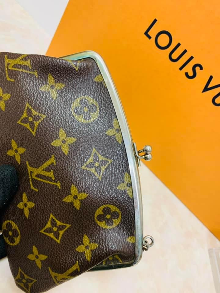 LOUIS VUITTON Vintage Kisslock Pouch