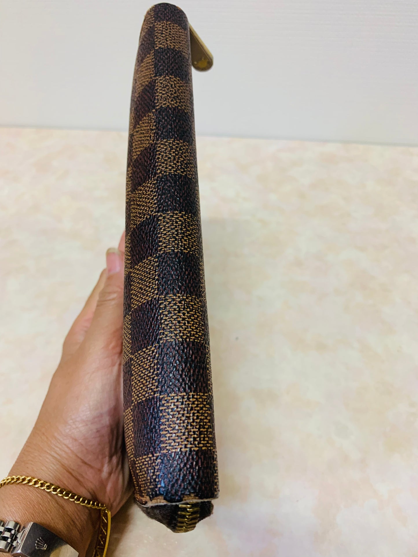 LOUIS VUITTON ZIPPY WALLET ORGANIZER