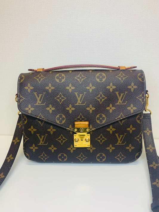 Louis Vuitton Pochette Métis Monogram