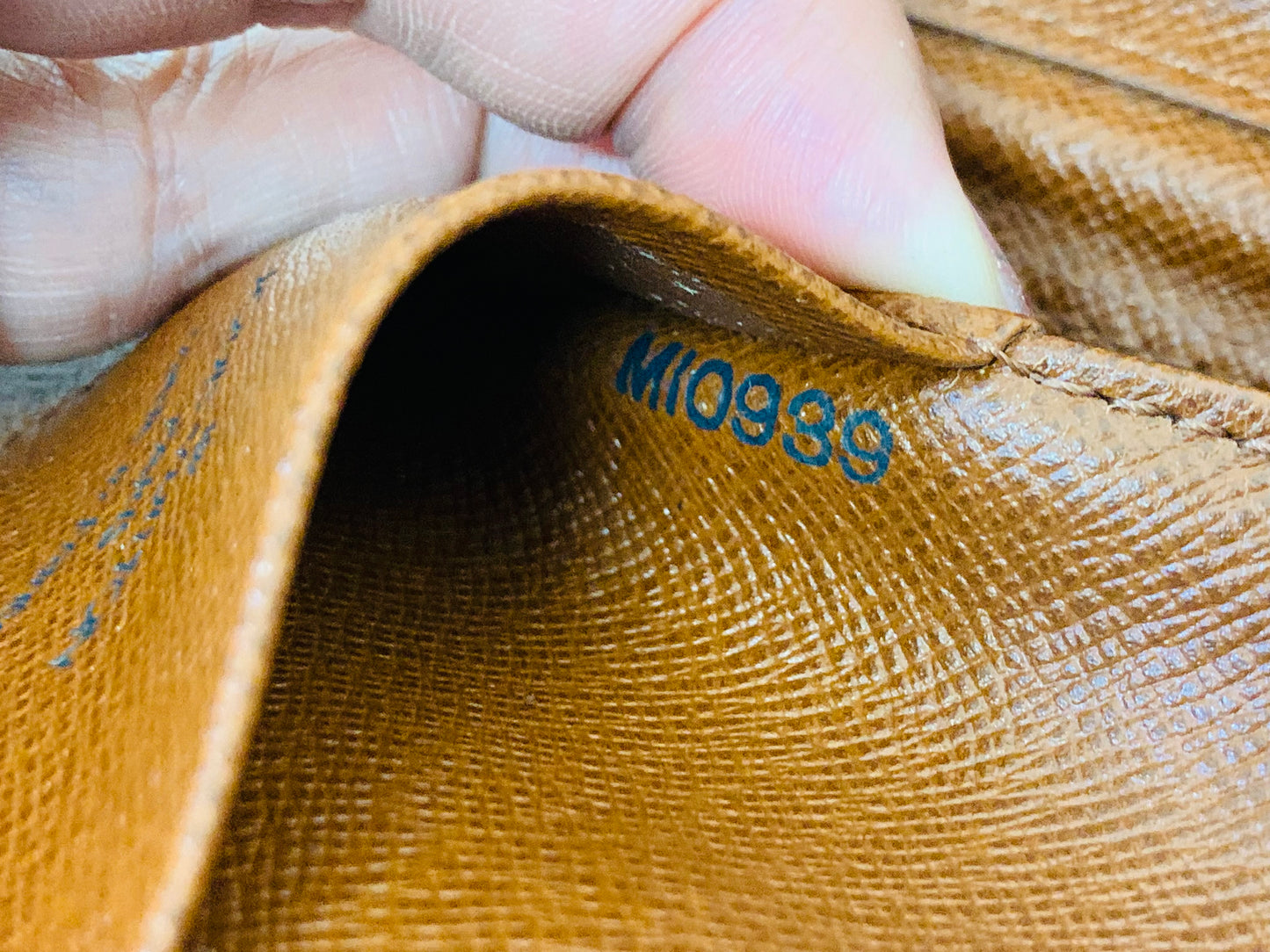 Used Louis Vuitton Geode Compact Zippy Wallet Organizer