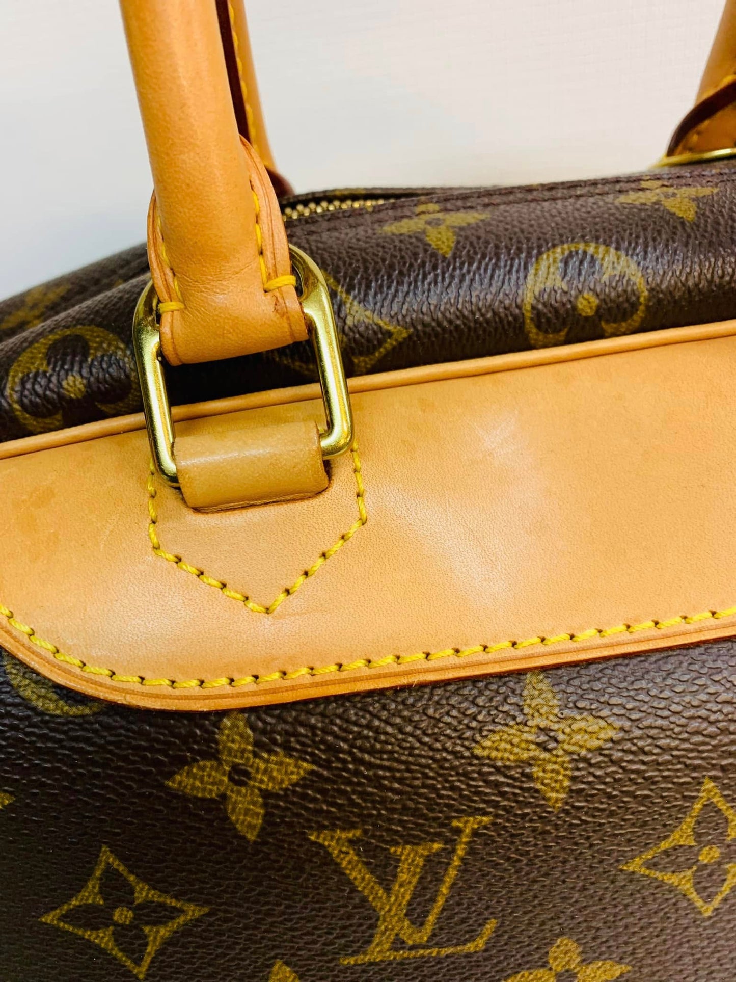 Authentic Louis Vuitton Deauville