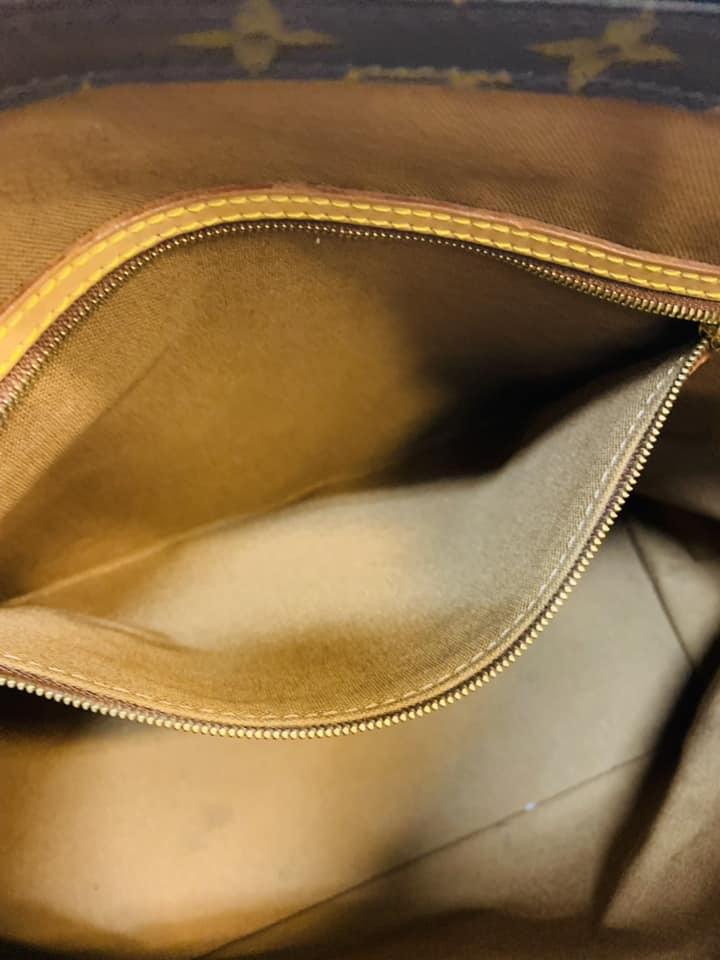 LOUIS VUITTON CABAS MEZZO