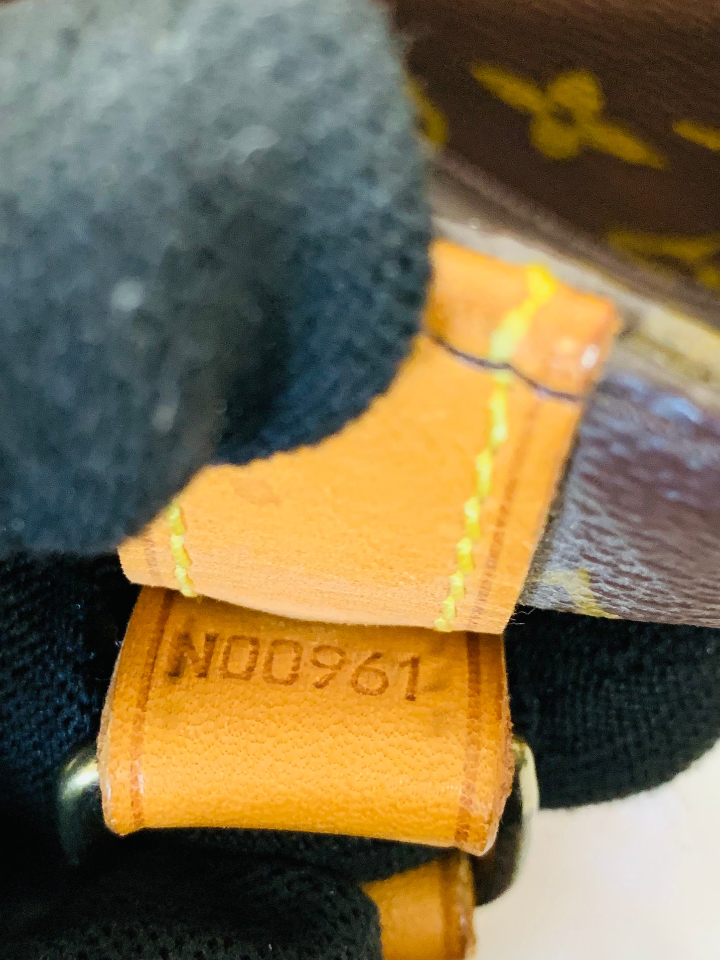 LOUIS VUITTON SAC SHOPPING TOTE BAG